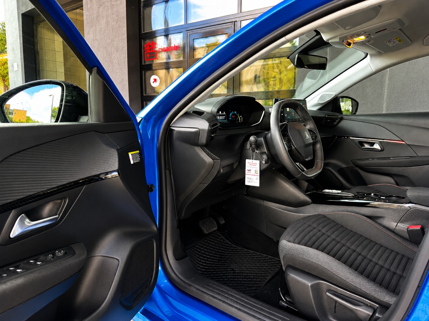 PEUGEOT 208 Elektrik Active Pack-image-6