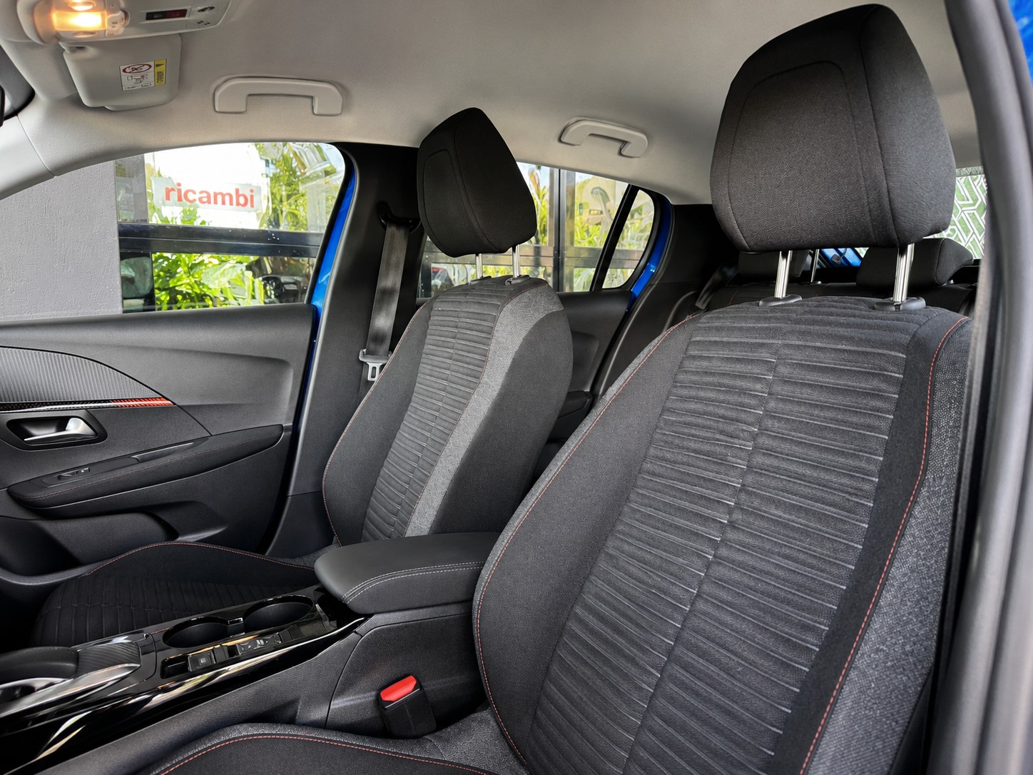 PEUGEOT 208 Elektrik Active Pack-image-12