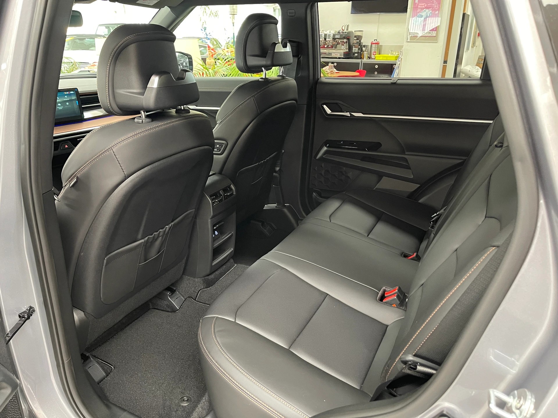 KGM-SsangYong Torres EVX 73 kWh Platinum-image-8