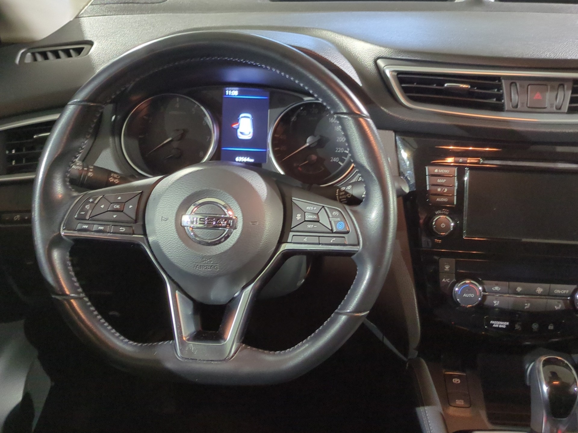 NISSAN Qashqai 1.3 DIG-T Acenta DCT-image-9