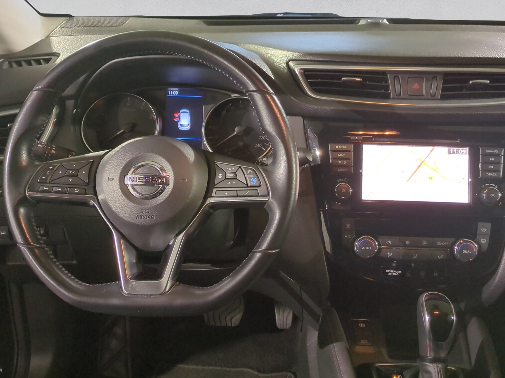 NISSAN Qashqai 1.3 DIG-T Acenta DCT-image-13