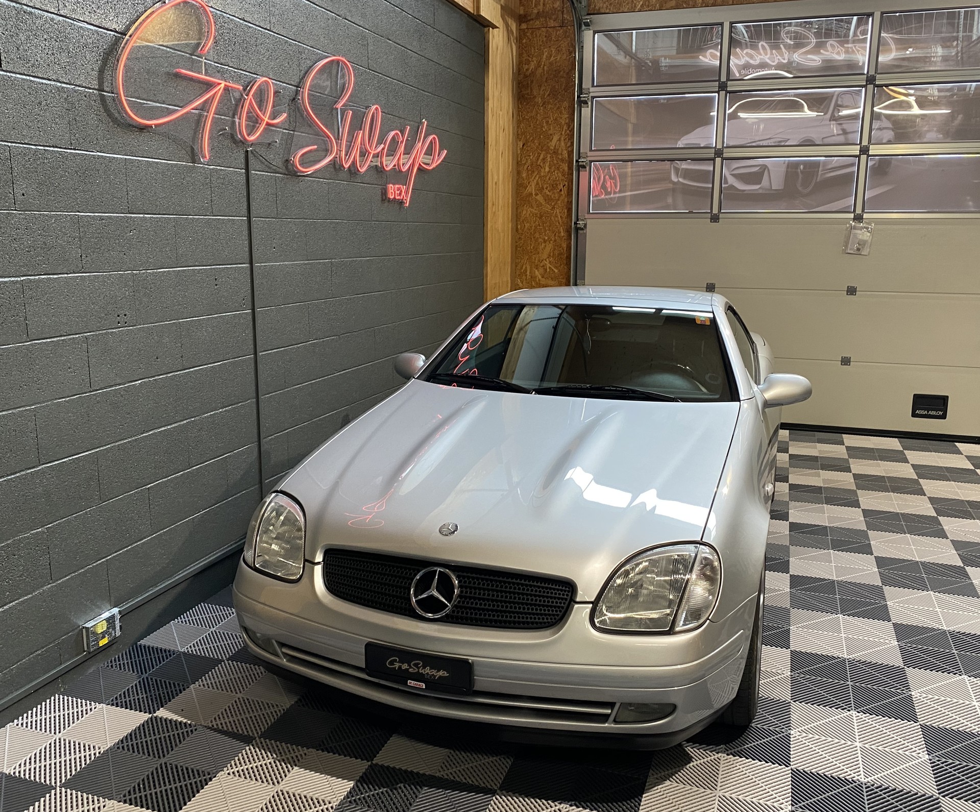MERCEDES-BENZ SLK 200-image-4