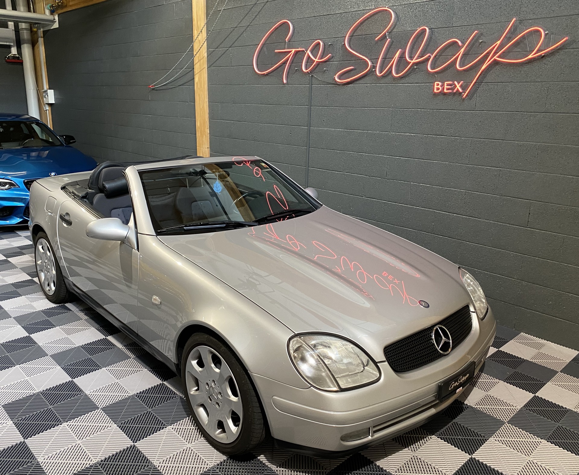 MERCEDES-BENZ SLK 200