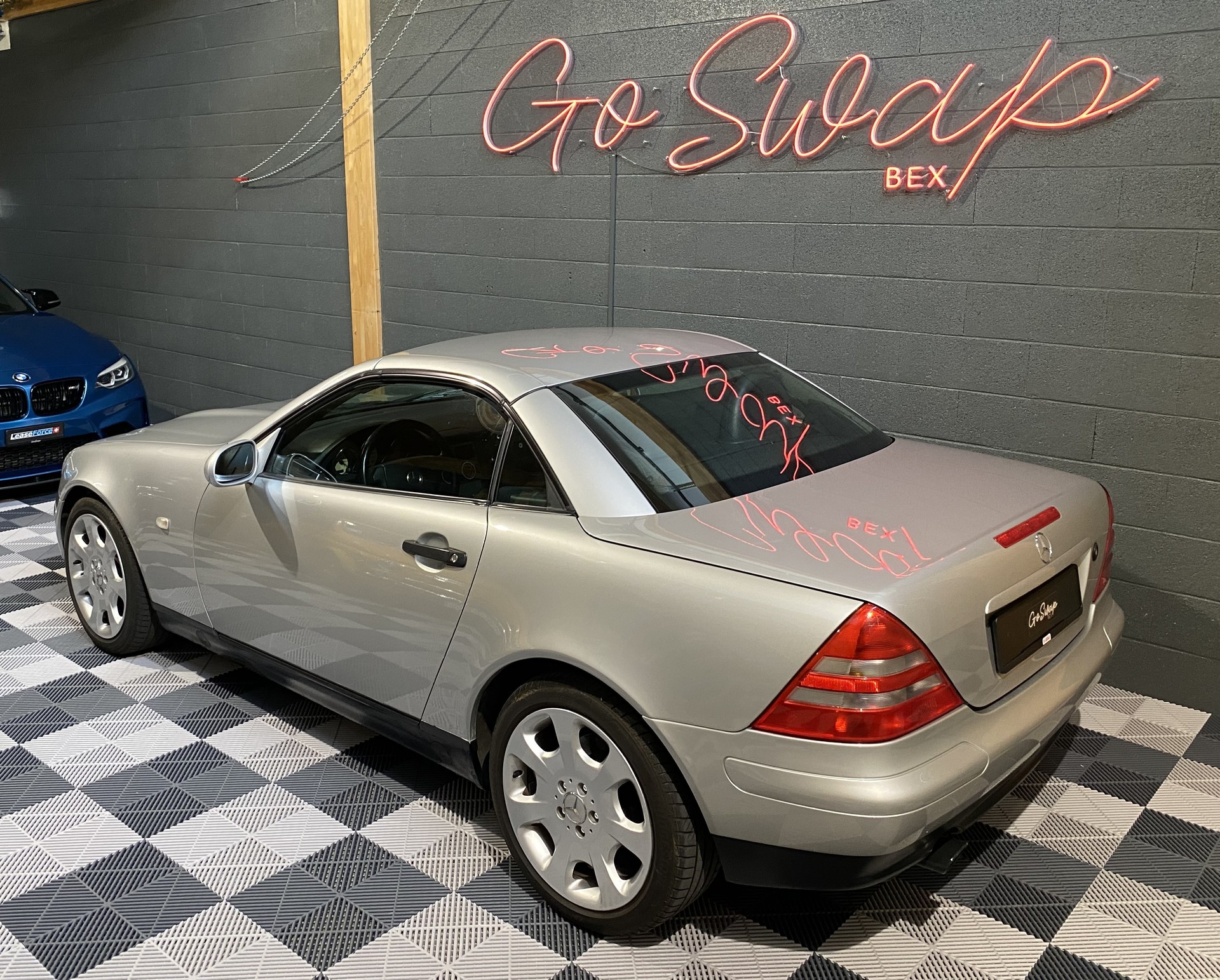 MERCEDES-BENZ SLK 200-image-7