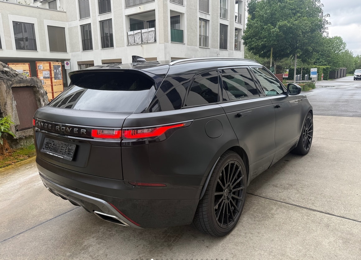 LAND ROVER Range Rover Velar R-Dynamic D 300 Automatic-image-10