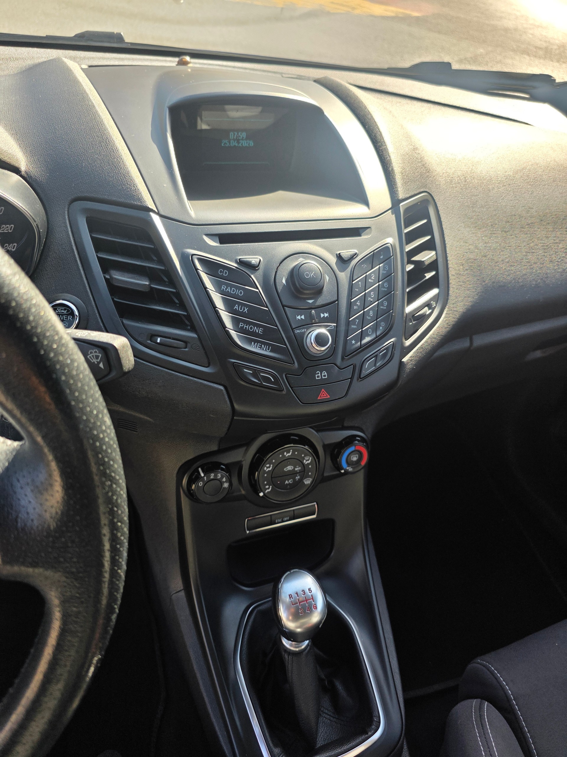 FORD Fiesta 1.6 SCTi ST-1-image-8