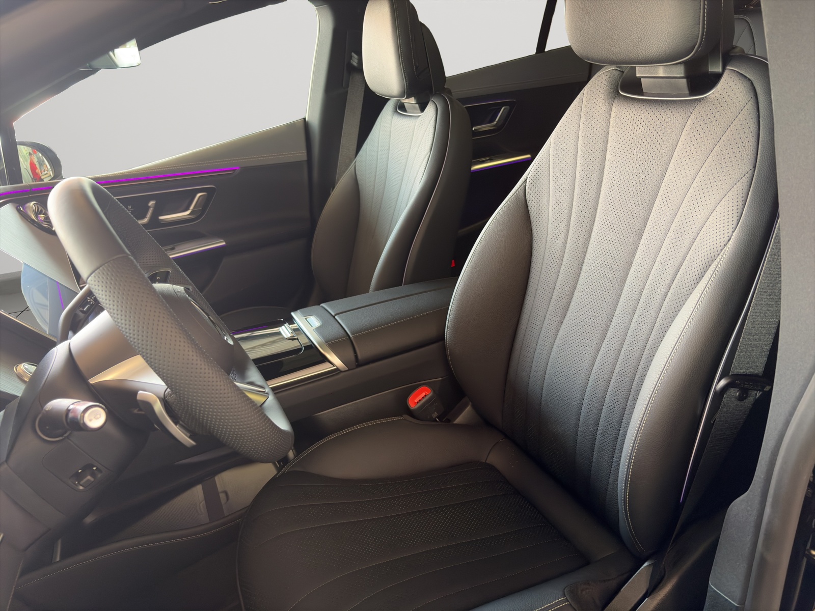 MERCEDES-BENZ EQE 350 4 Matic Exe. Ed.-image-8