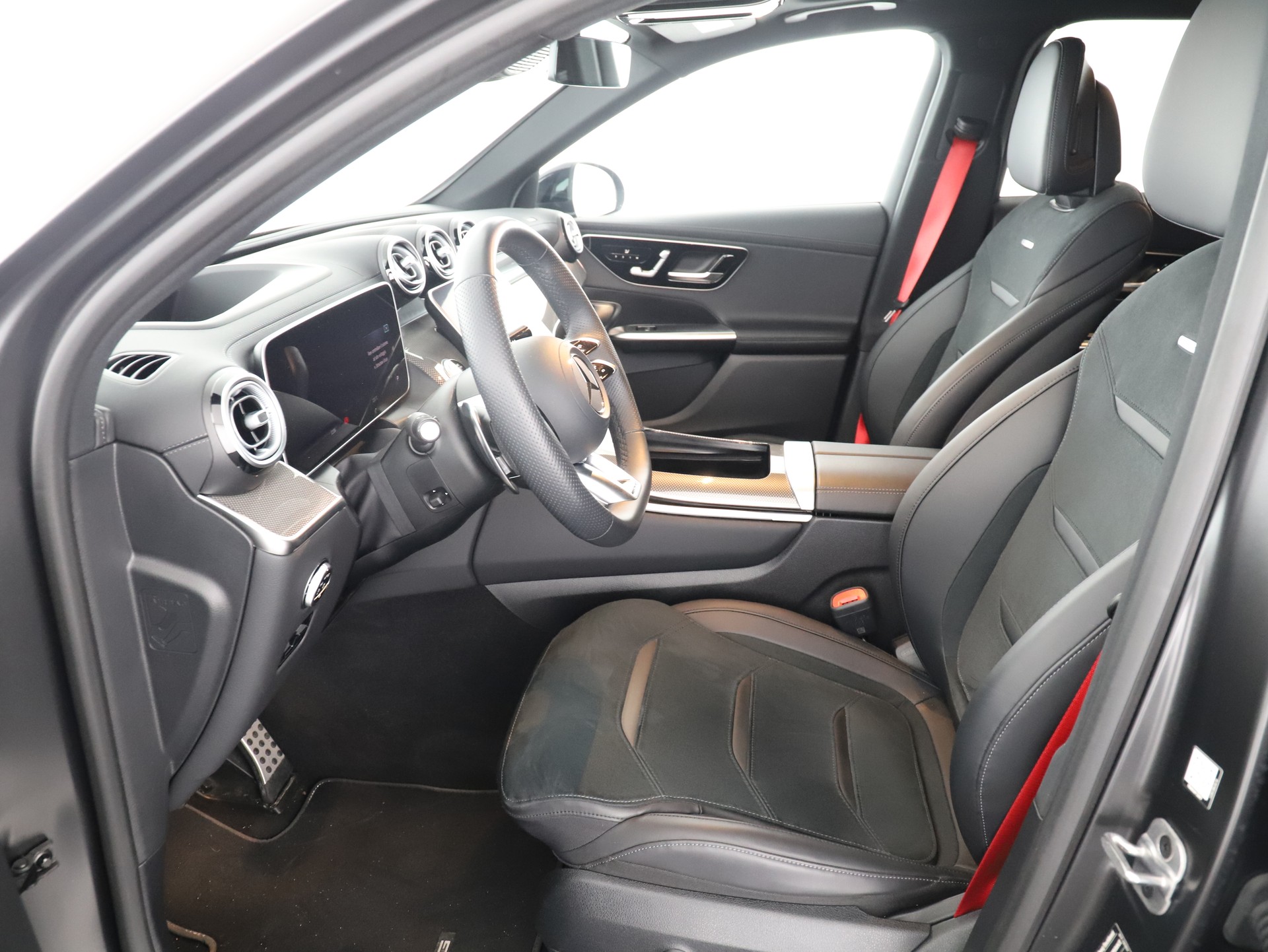MERCEDES-BENZ GLC AMG 63 S e Perf. Exe.-image-8