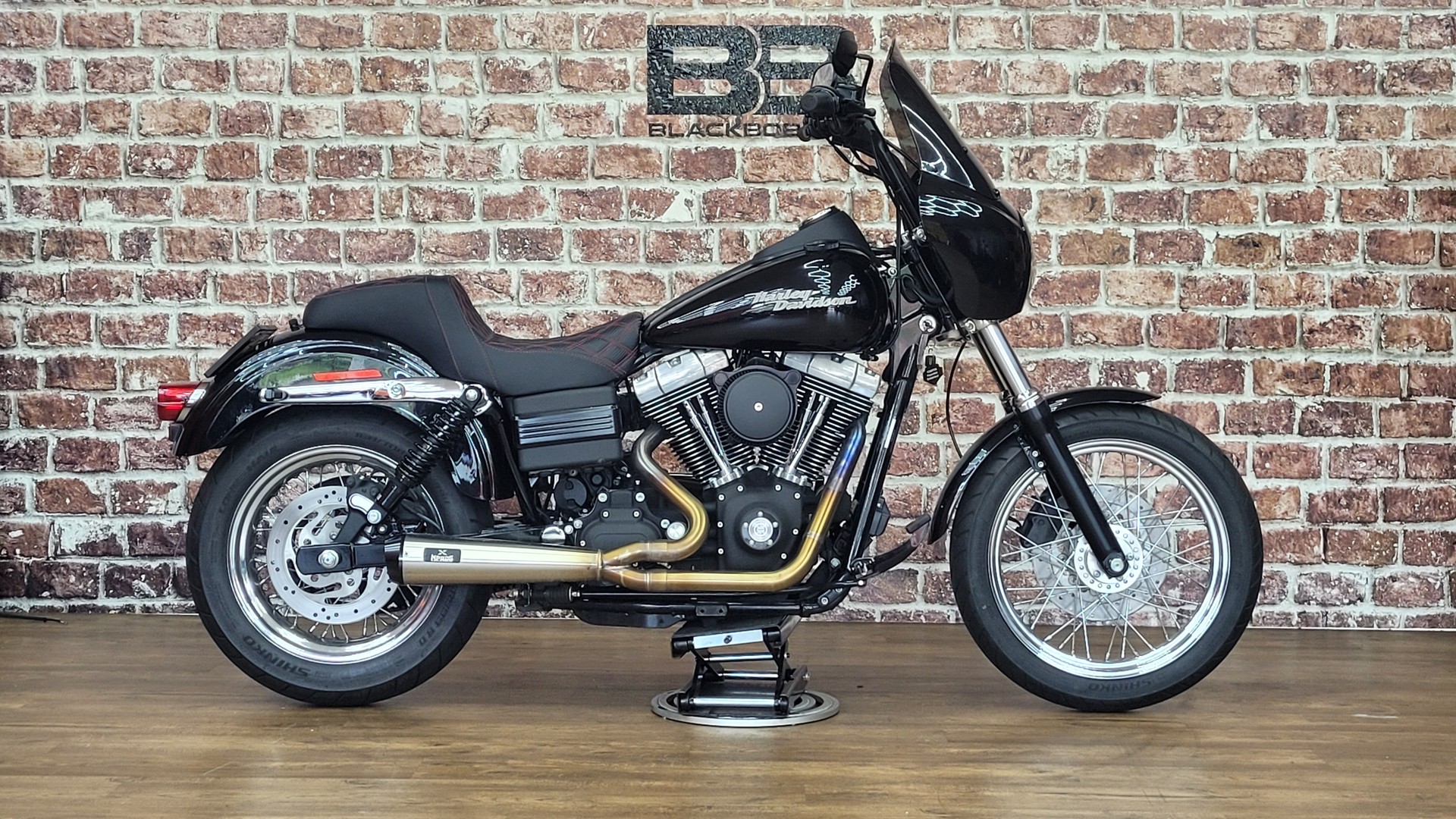 HARLEY-DAVIDSON FXDBI Dyna Street Bob-image-1