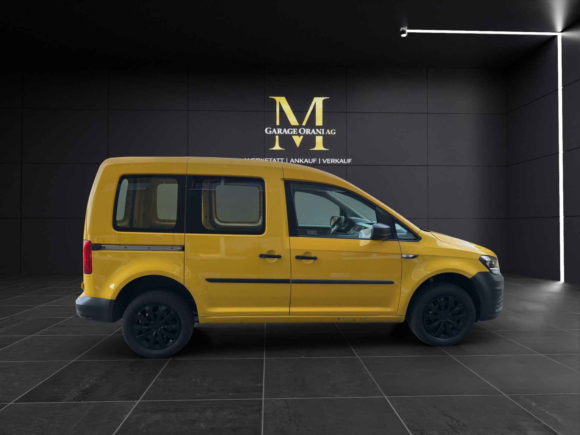 VW VW Caddy 2.0TDI 4Motion BlueMotion Technology-image-5