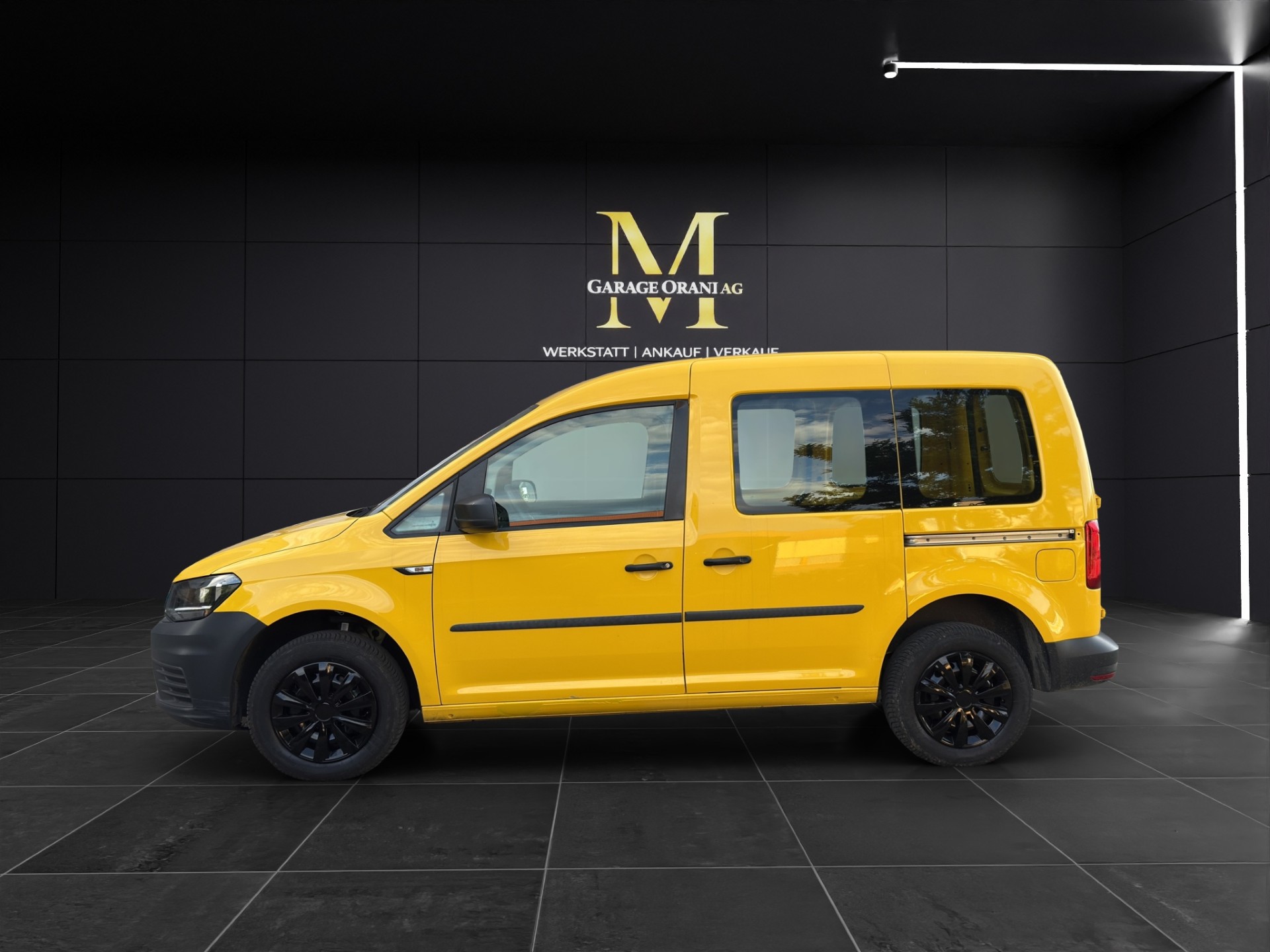 VW VW Caddy 2.0TDI 4Motion BlueMotion Technology-showroom-element-1