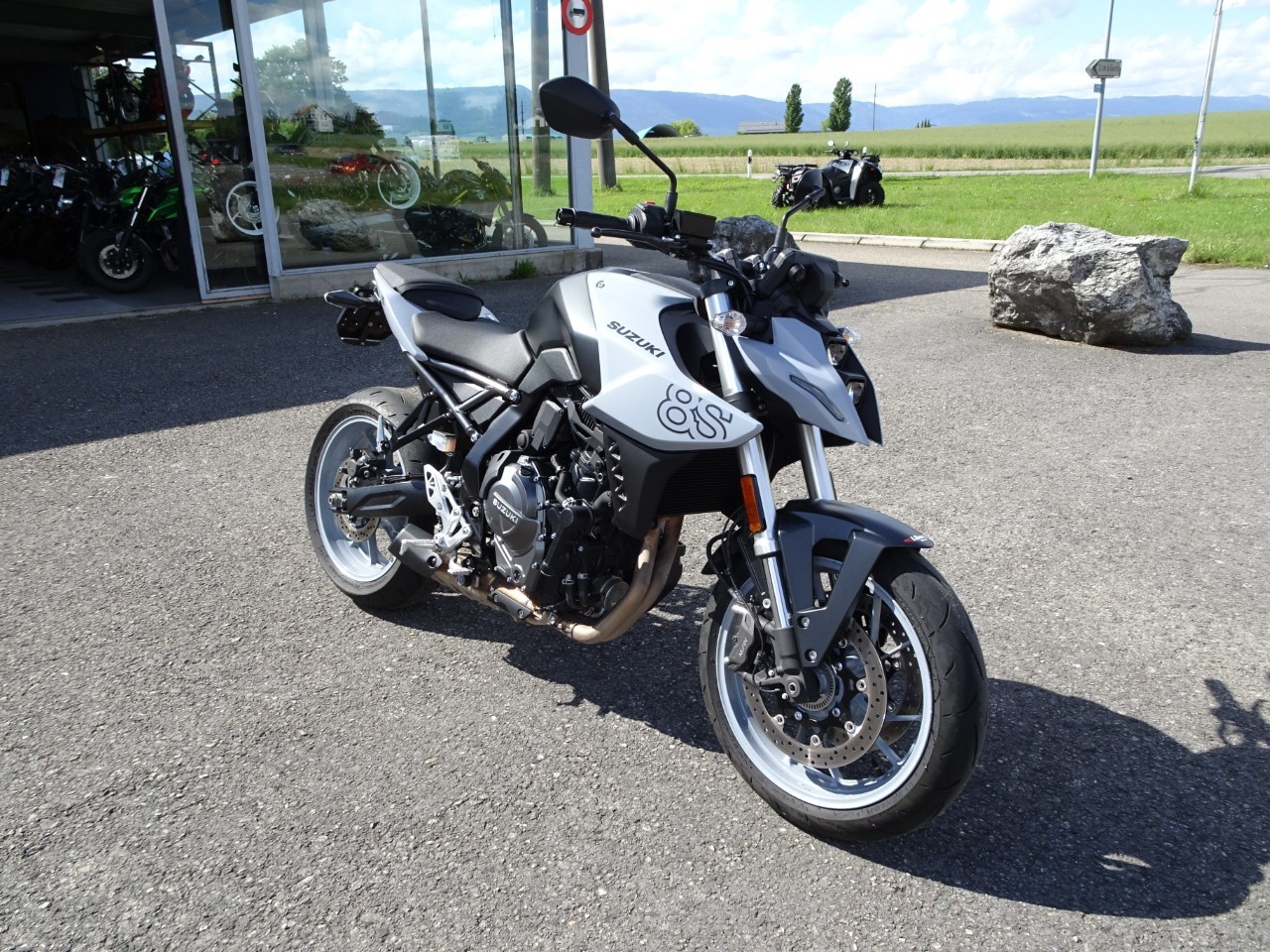 SUZUKI GSX 8 S (35kW)-image-1