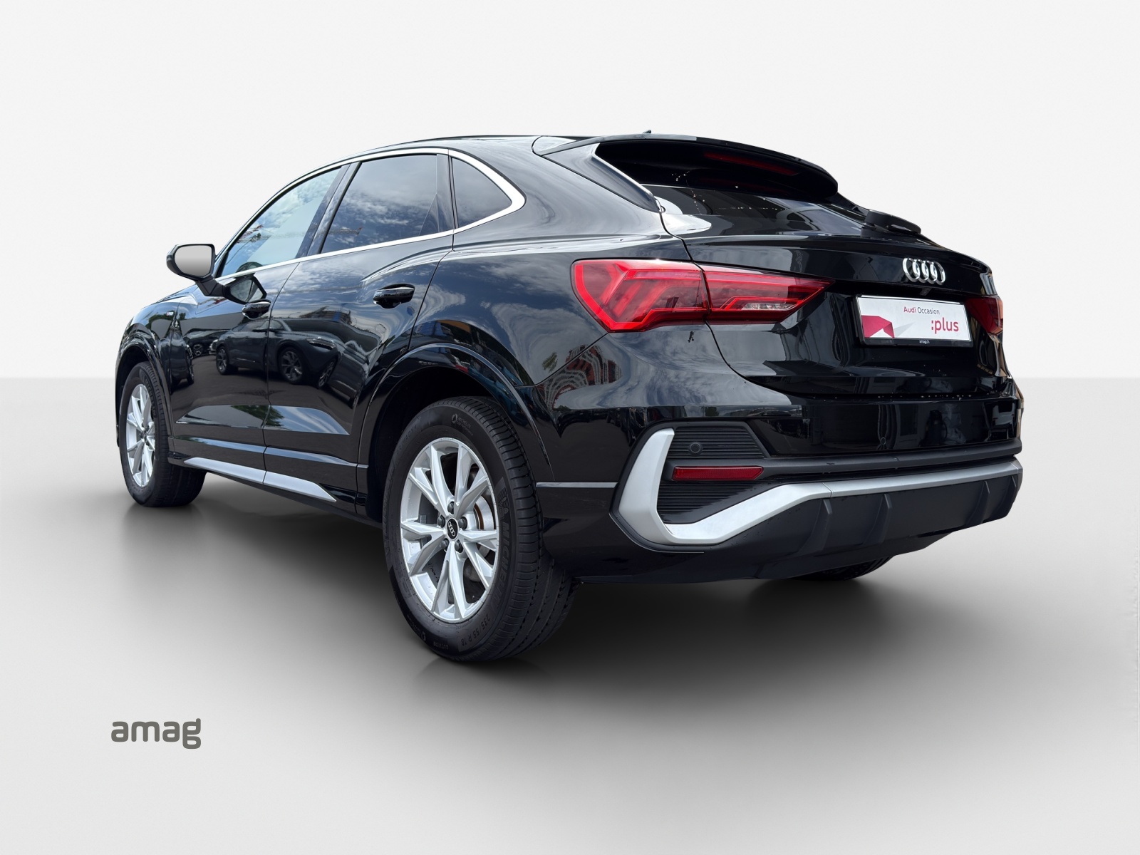 AUDI Q3 Sportback 35 TFSI S line Attraction S-tronic-showroom-element-2