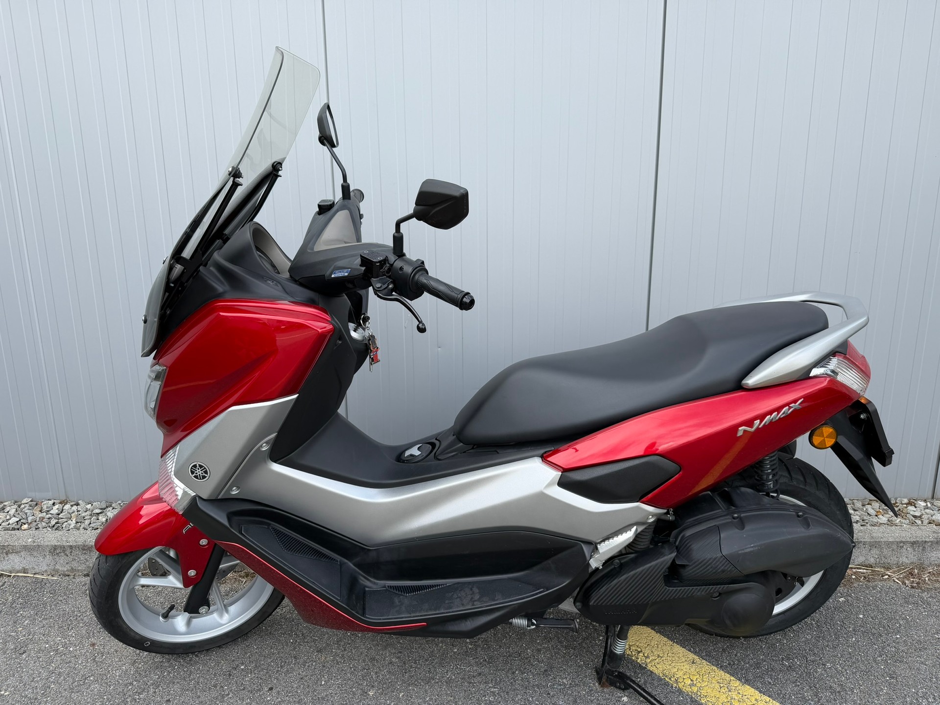 YAMAHA N-Max GPD 125A ABS-showroom-element-1