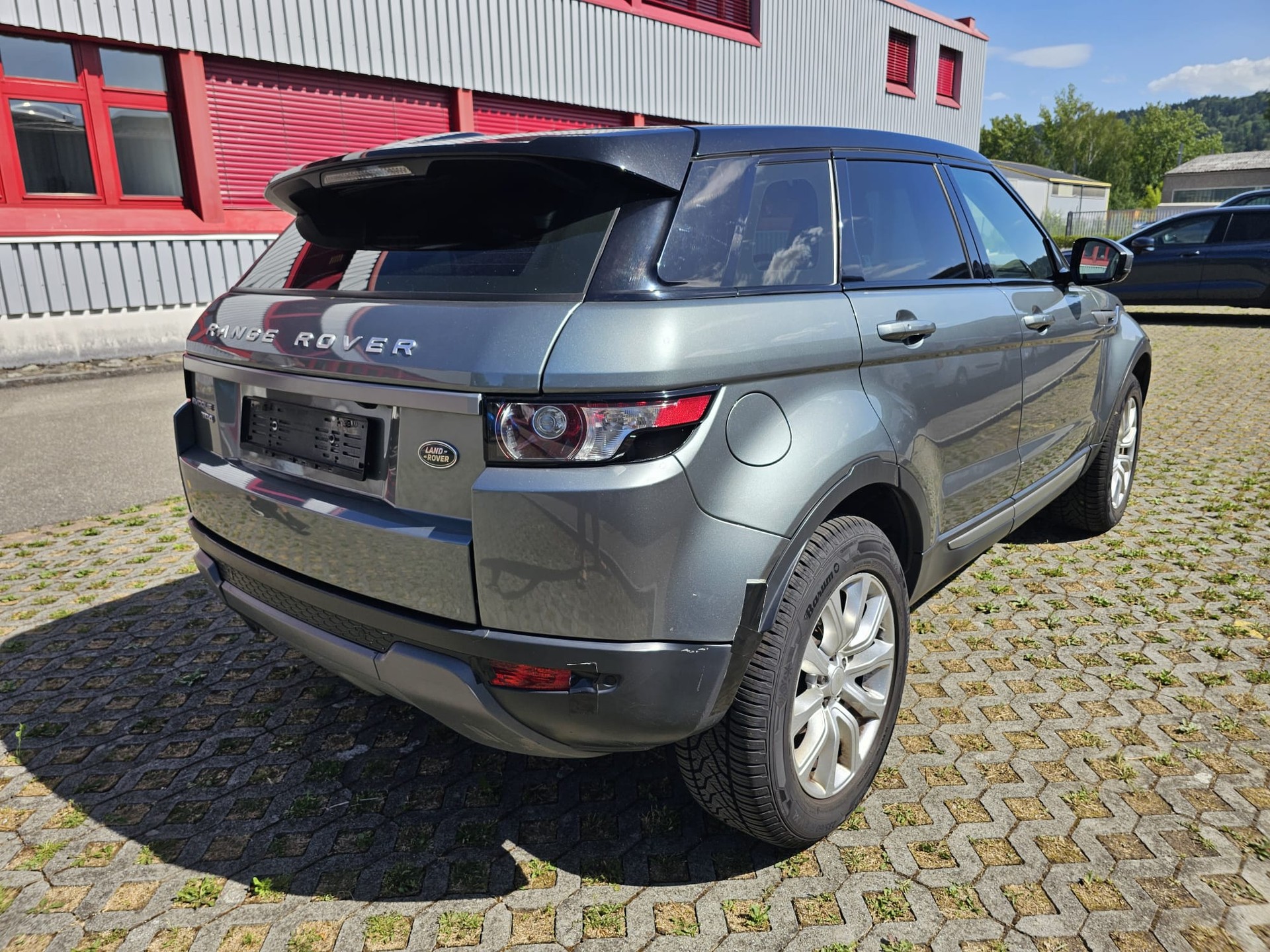 LAND ROVER Range Rover Evoque 2.2 TD4 Pure AT9-image-4