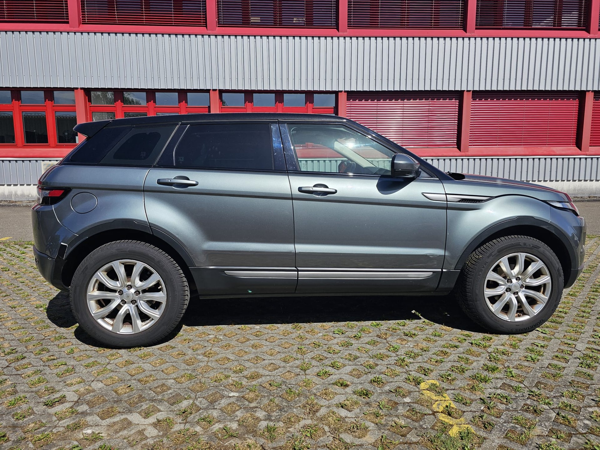 LAND ROVER Range Rover Evoque 2.2 TD4 Pure AT9-image-5