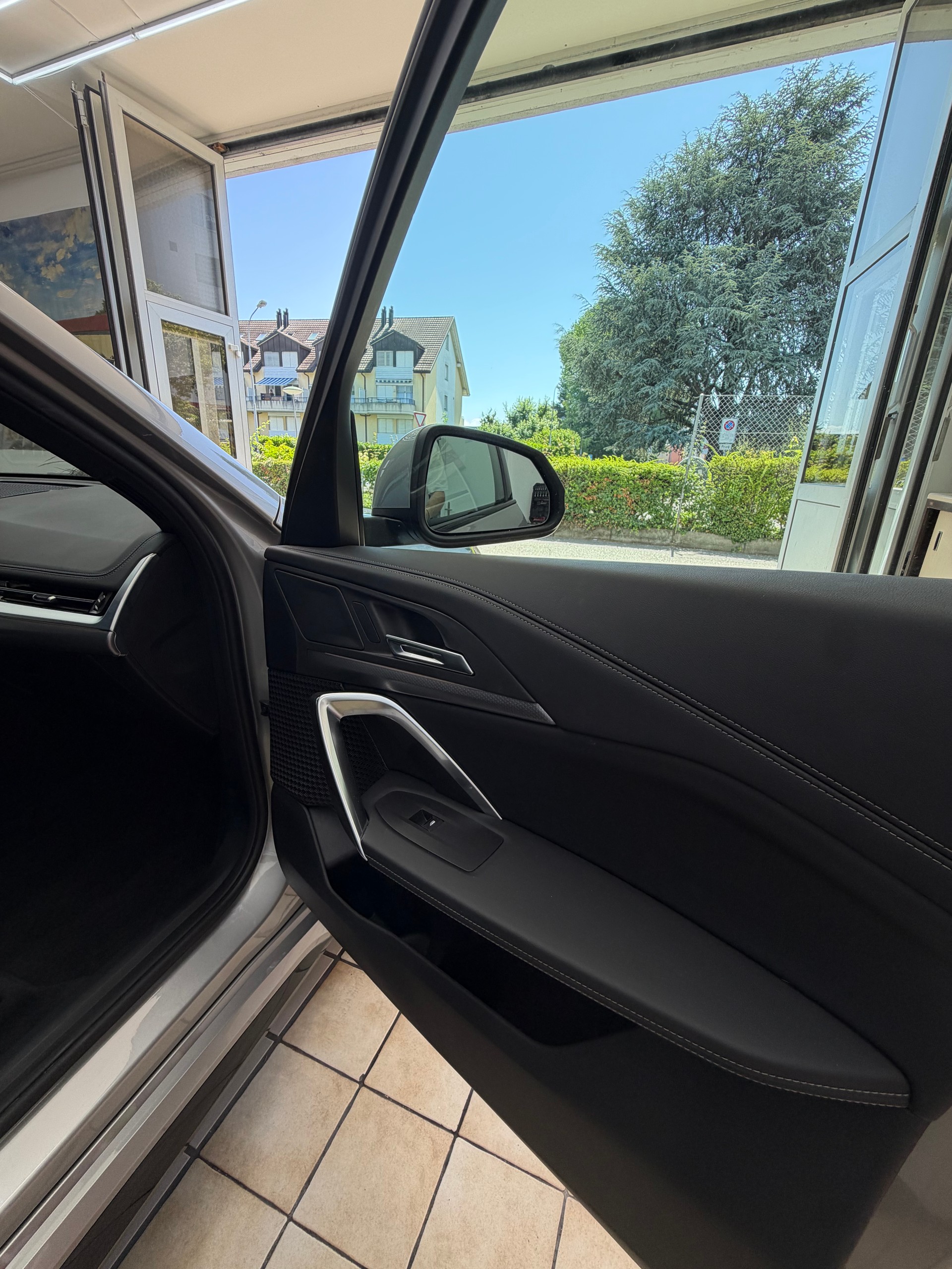 BMW X1 sDrive 18i M Sport-image-17