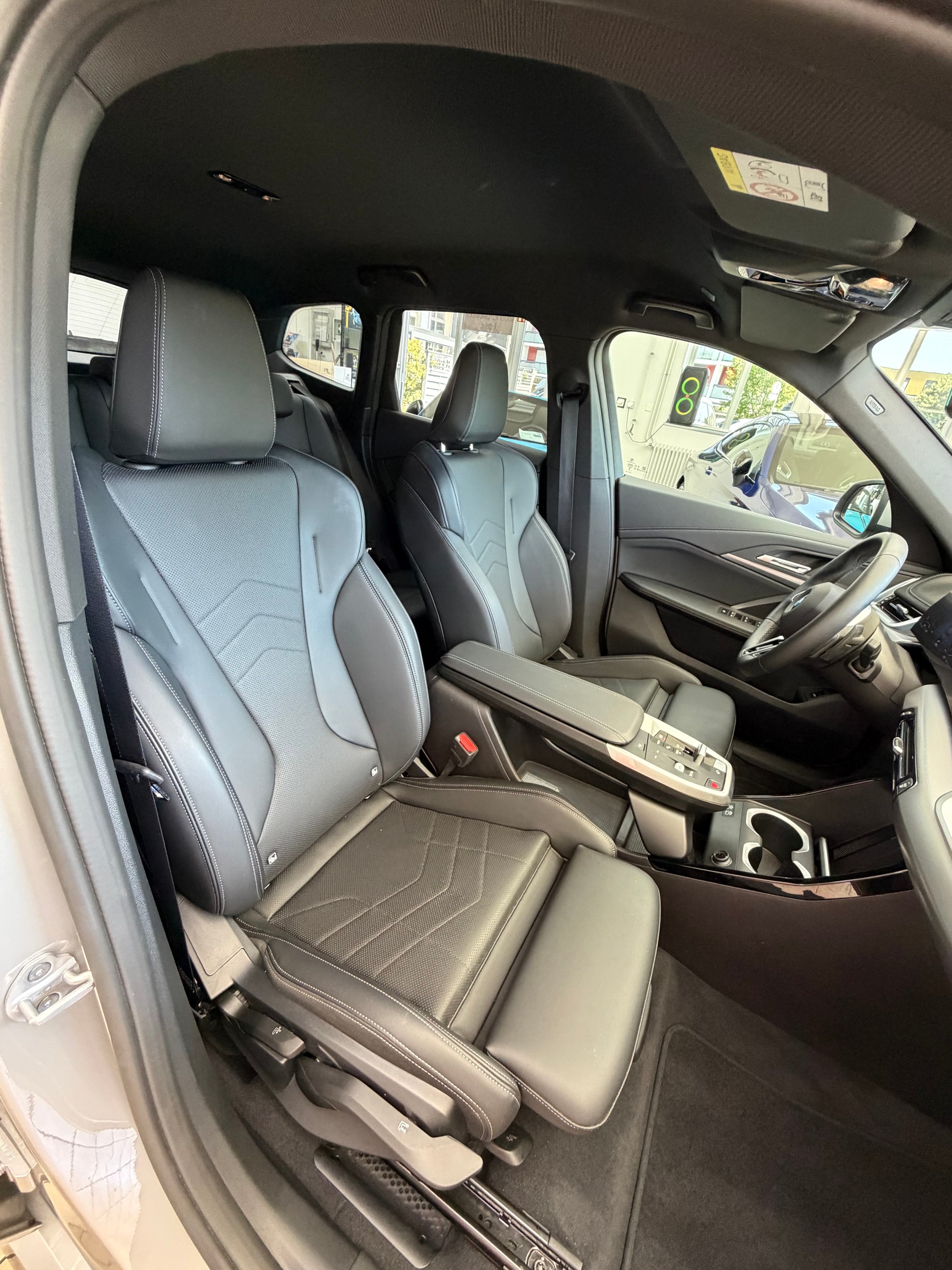BMW X1 sDrive 18i M Sport-image-15