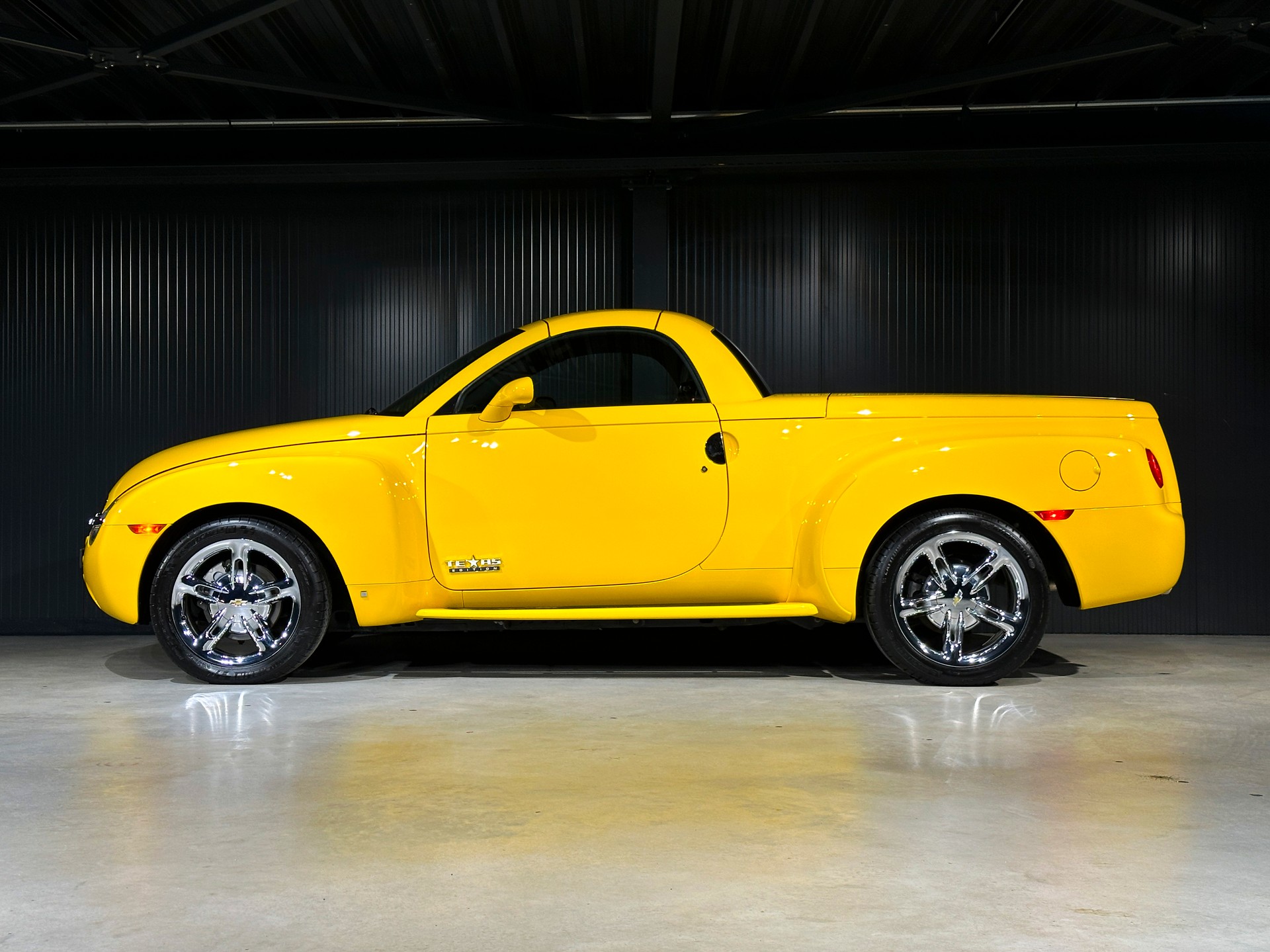 CHEVROLET SSR Roadster V8-image-10