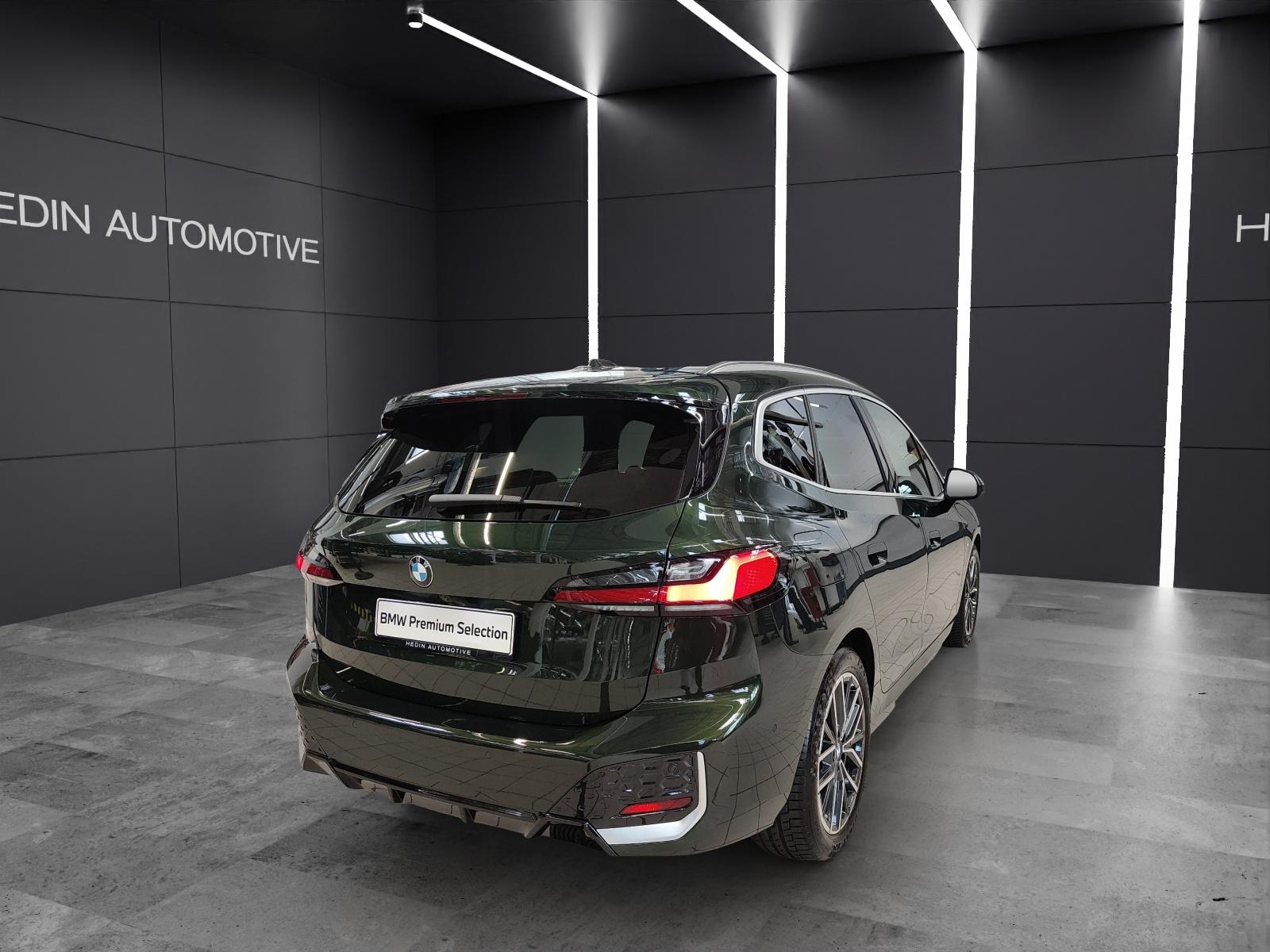BMW 223d xDrive SDKG Active Tourer-image-5