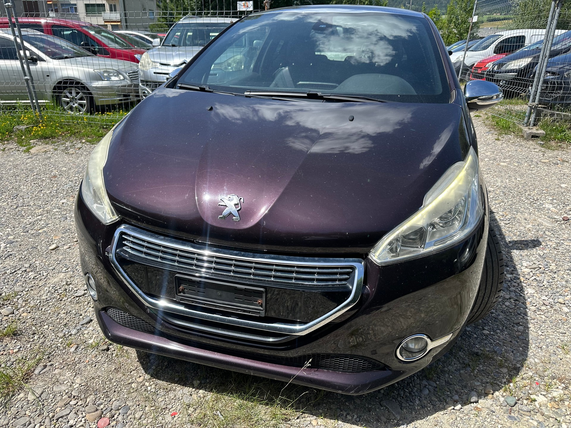 PEUGEOT 208 1.6 Turbo XY