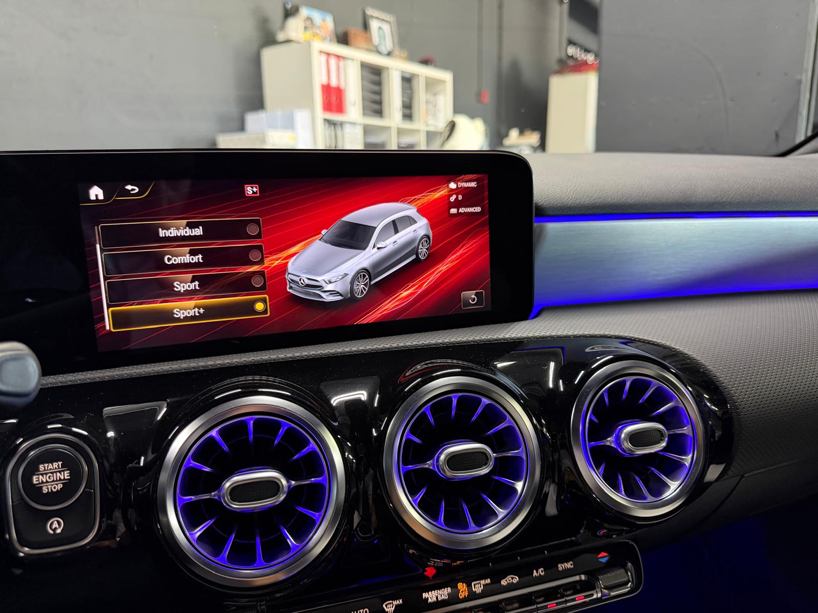 MERCEDES-BENZ A 35 AMG Limited All Balck Performance 4Matic Speedshift 2Jahre Garantie-image-21