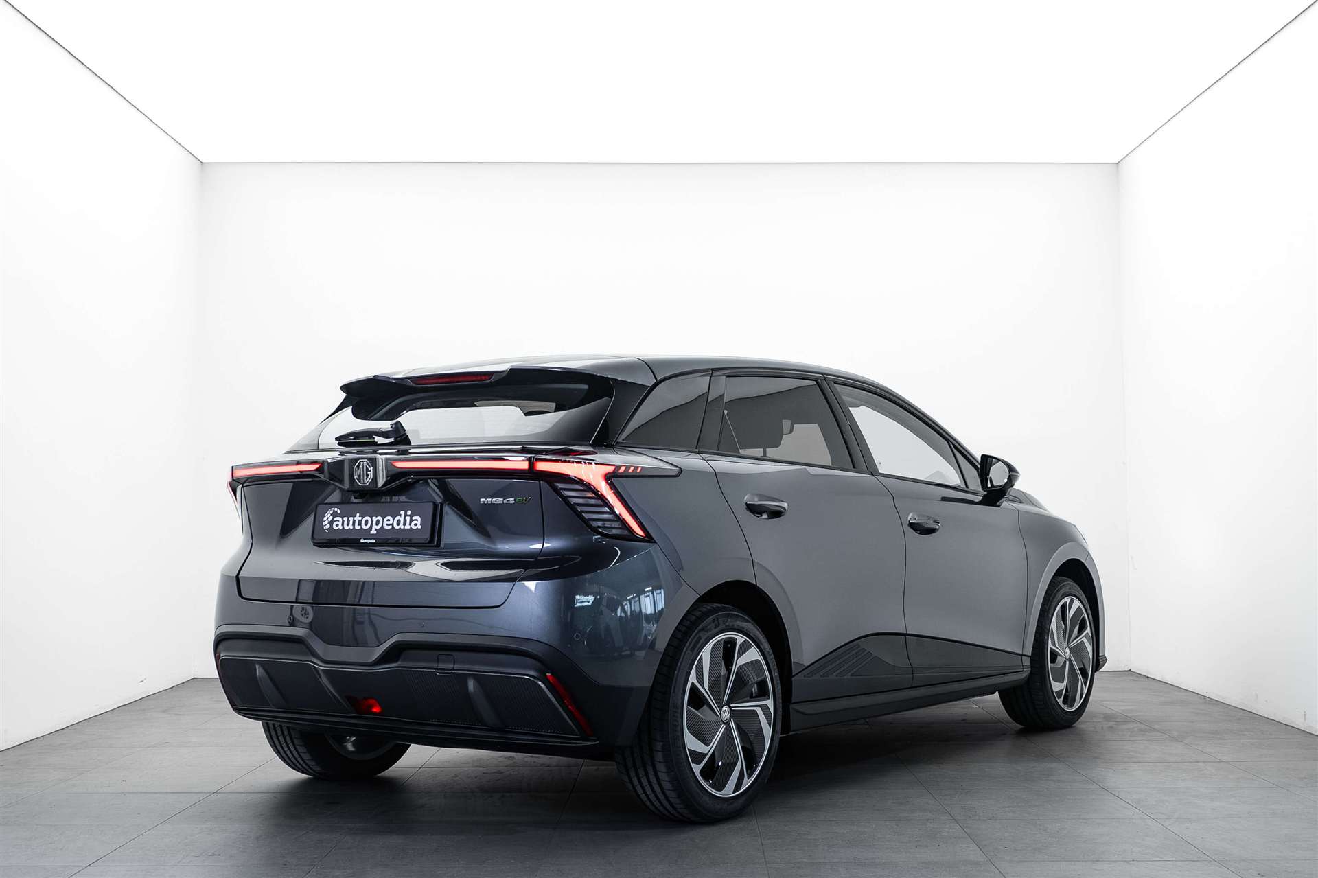 MG 4 EV 64kWh Premium Facelift Automat-showroom-element-2