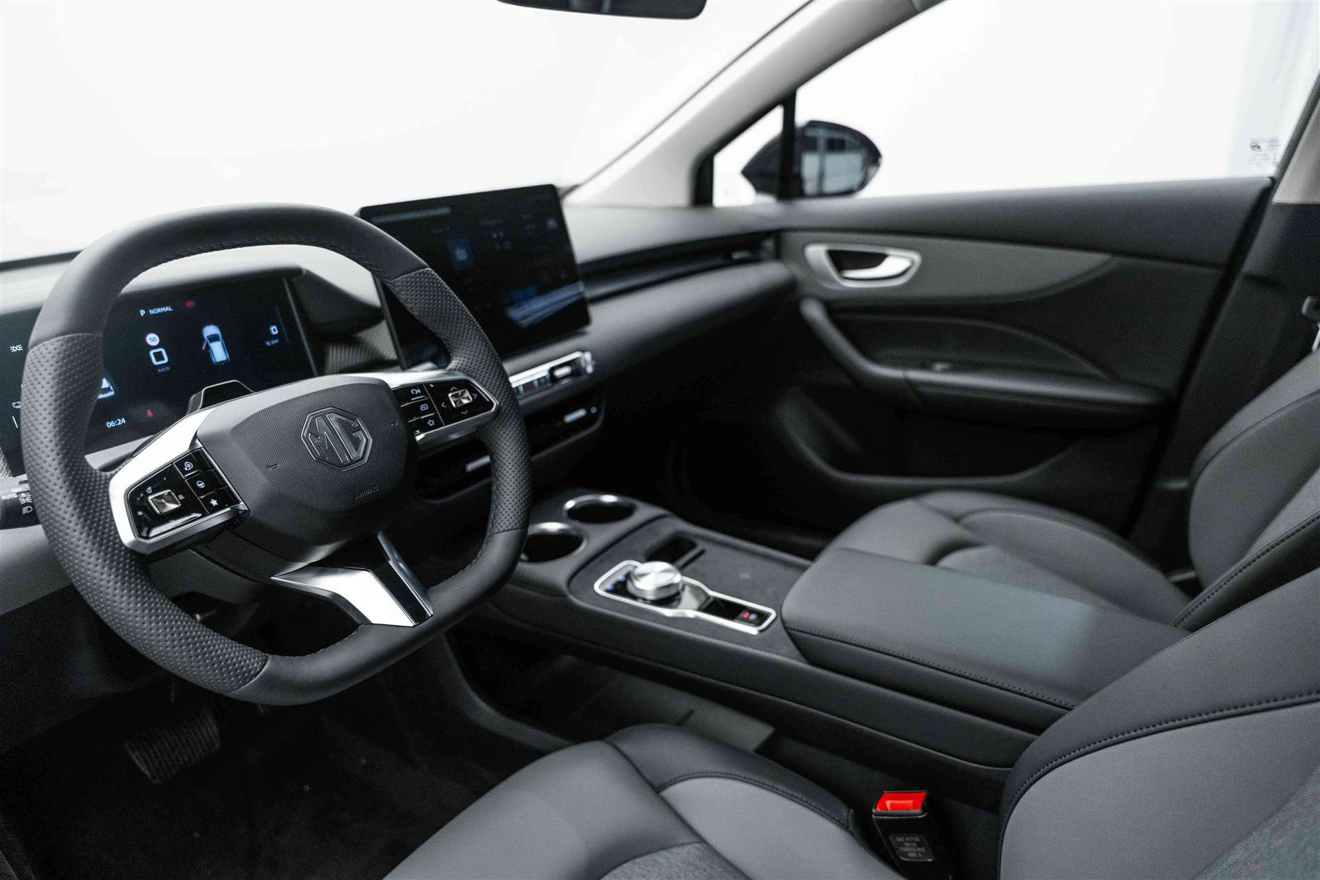MG 4 EV 64kWh Premium Facelift Automat-image-6