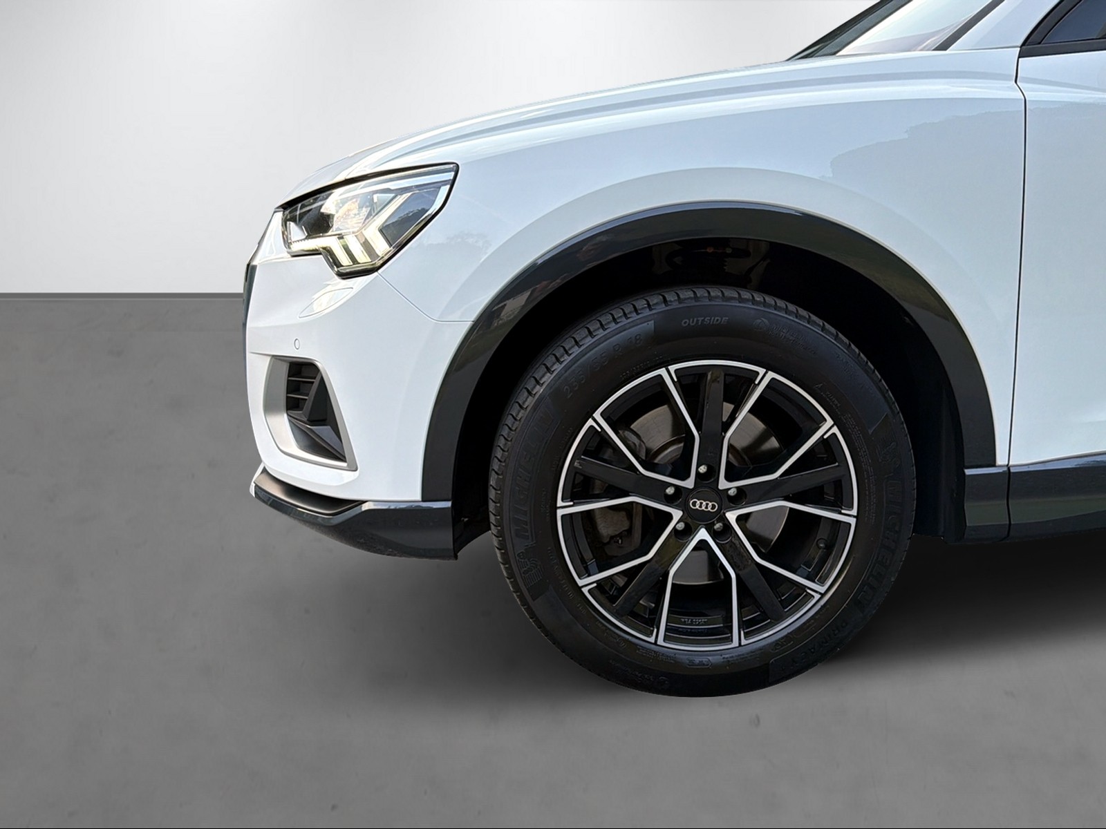 AUDI Q3 2.0 40 TDI Advanced quattro S-Tronic-showroom-element-2