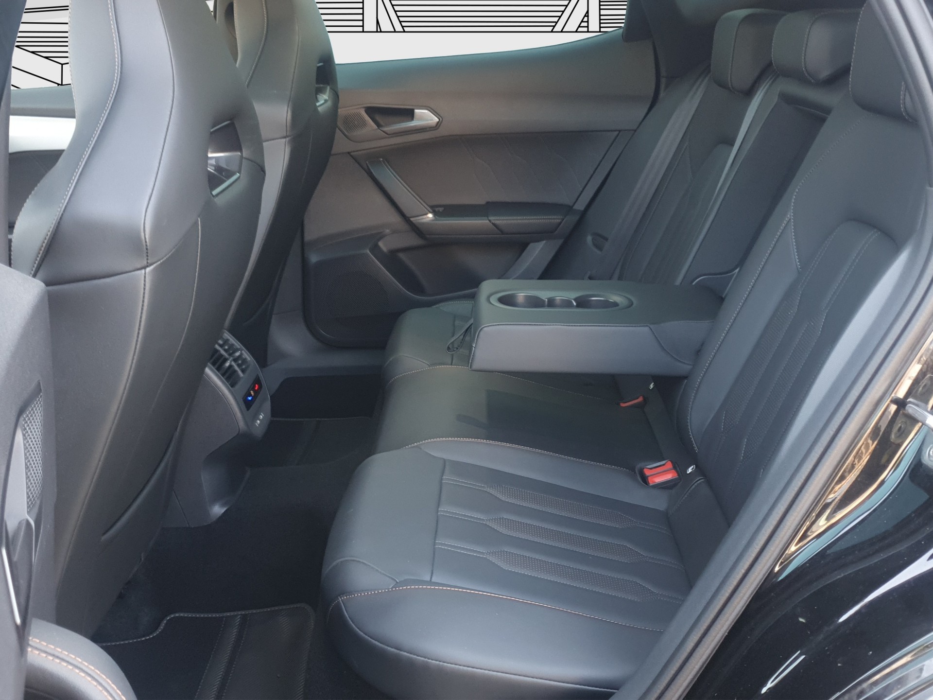 CUPRA Formentor 2.0 TSI VZ 4Drive DSG-image-12
