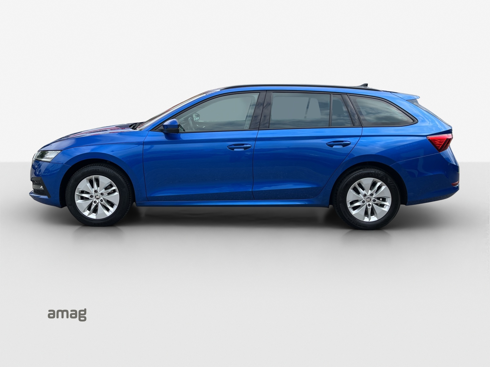 SKODA Octavia Combi 2.0 TDI DSG Ambition-showroom-element-1