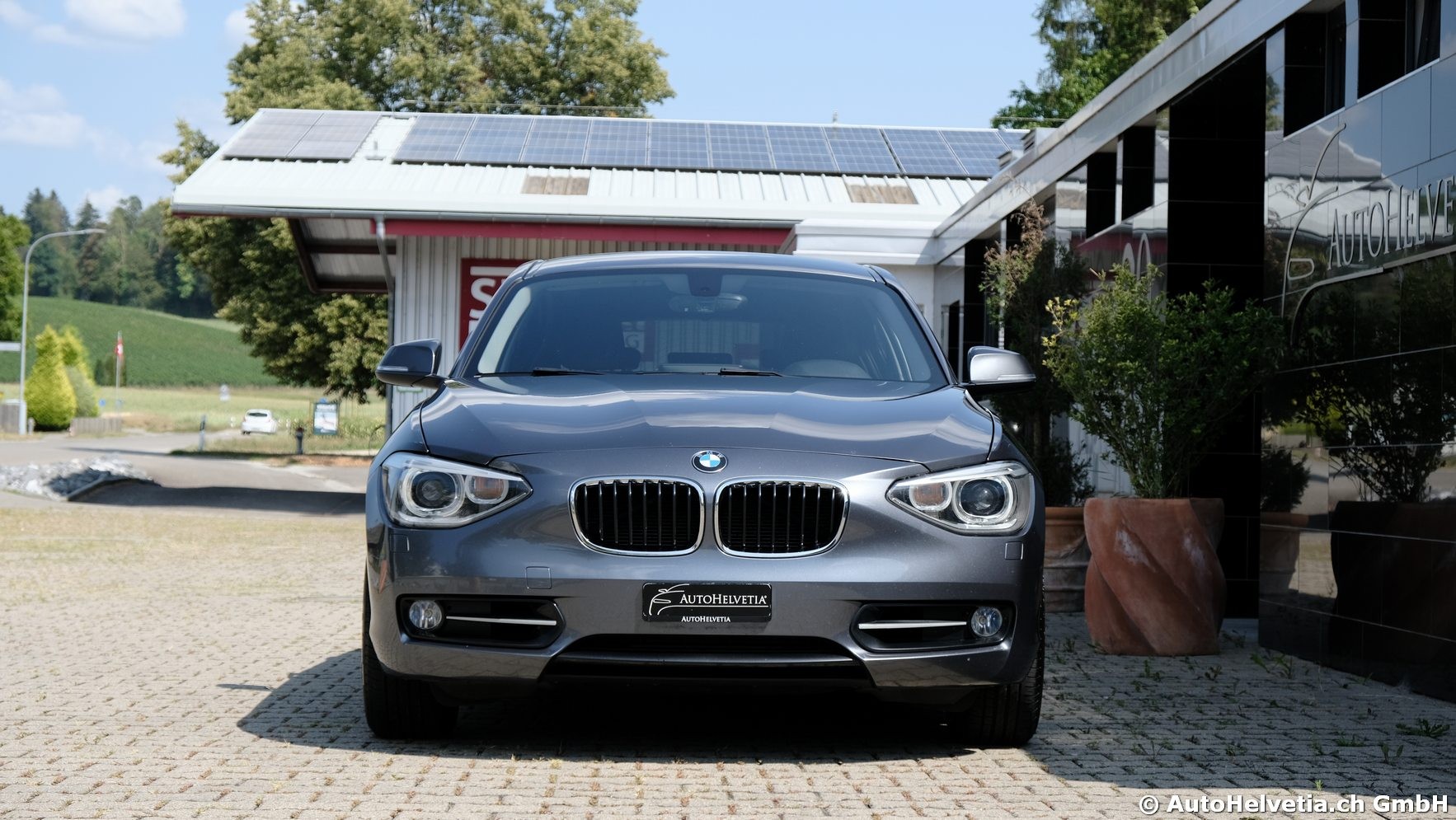 BMW 120d Sport Line Steptronic-showroom-element-2