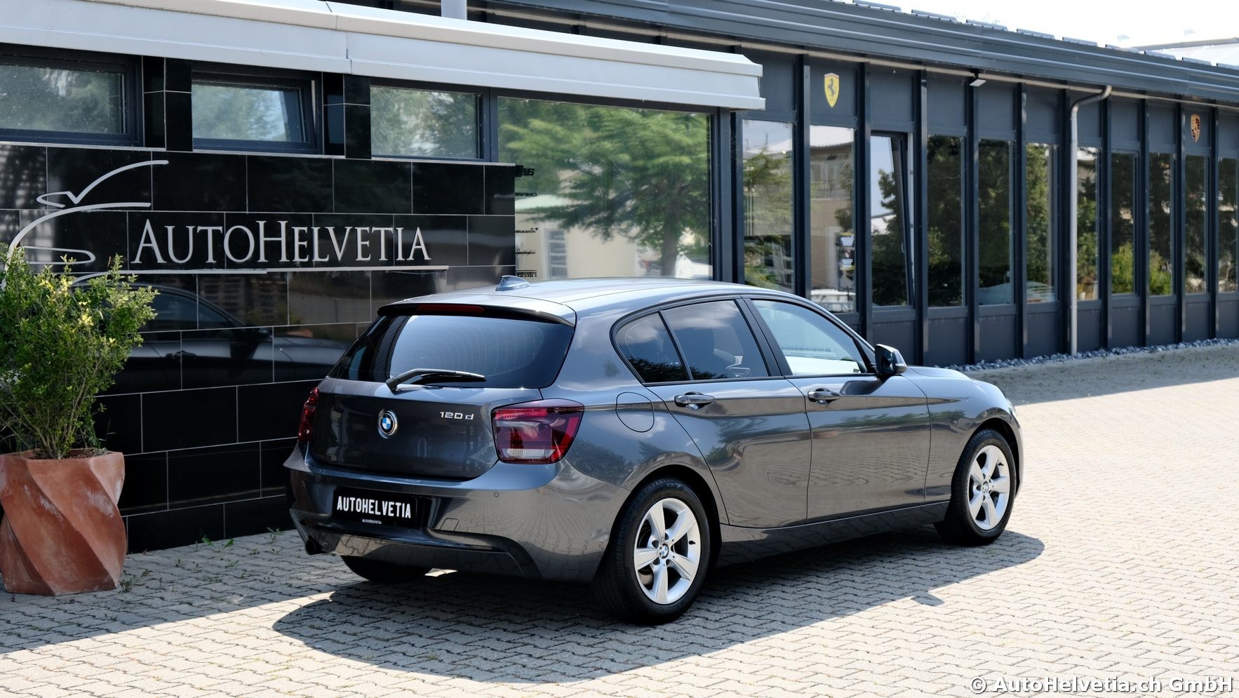 BMW 120d Sport Line Steptronic-image-16