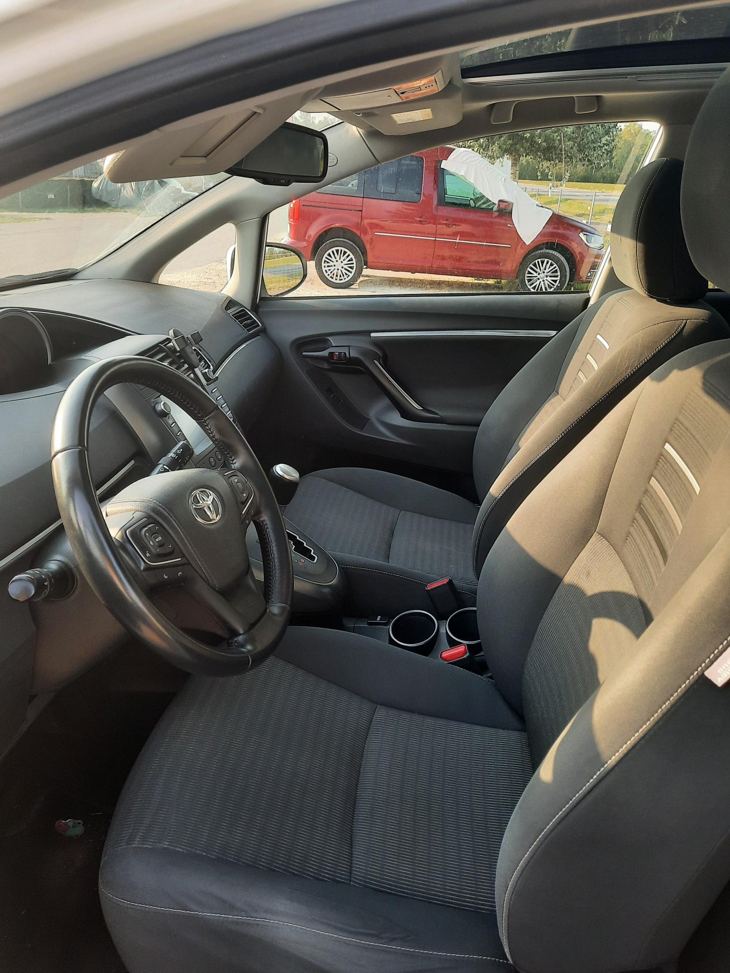 TOYOTA 1.8 VVT-i Trend MiD 7P-image-4