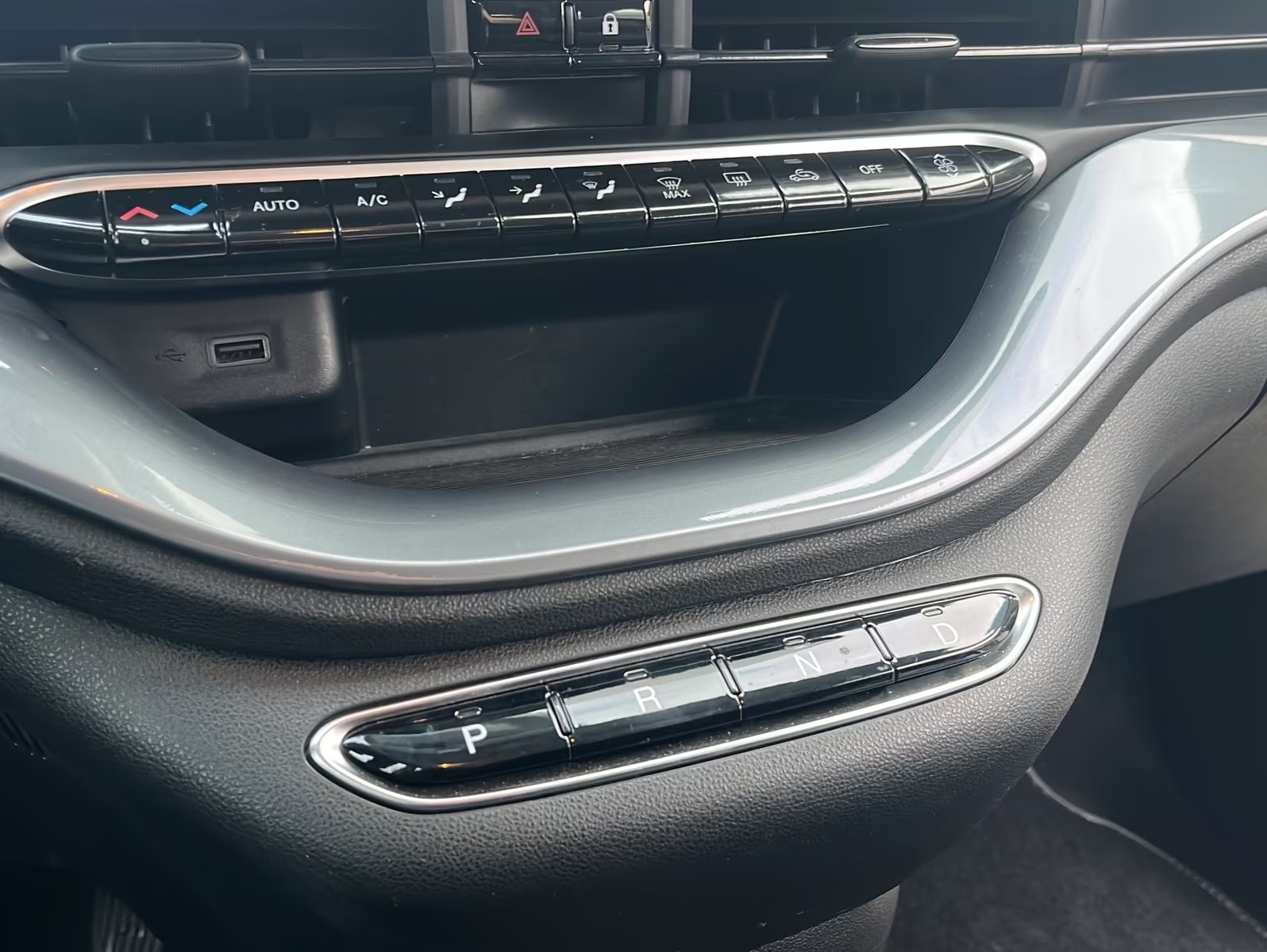 FIAT 500 Electric Cult 320KM Pack Comfort-image-31