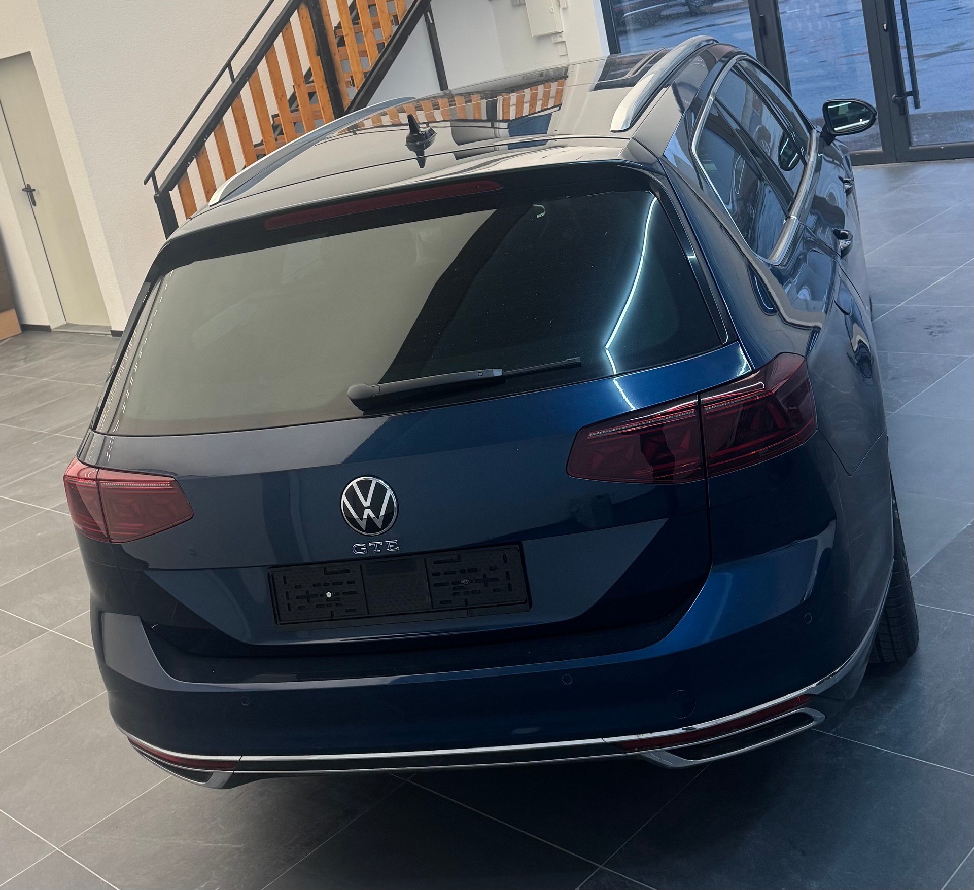 VW GTE-image-4
