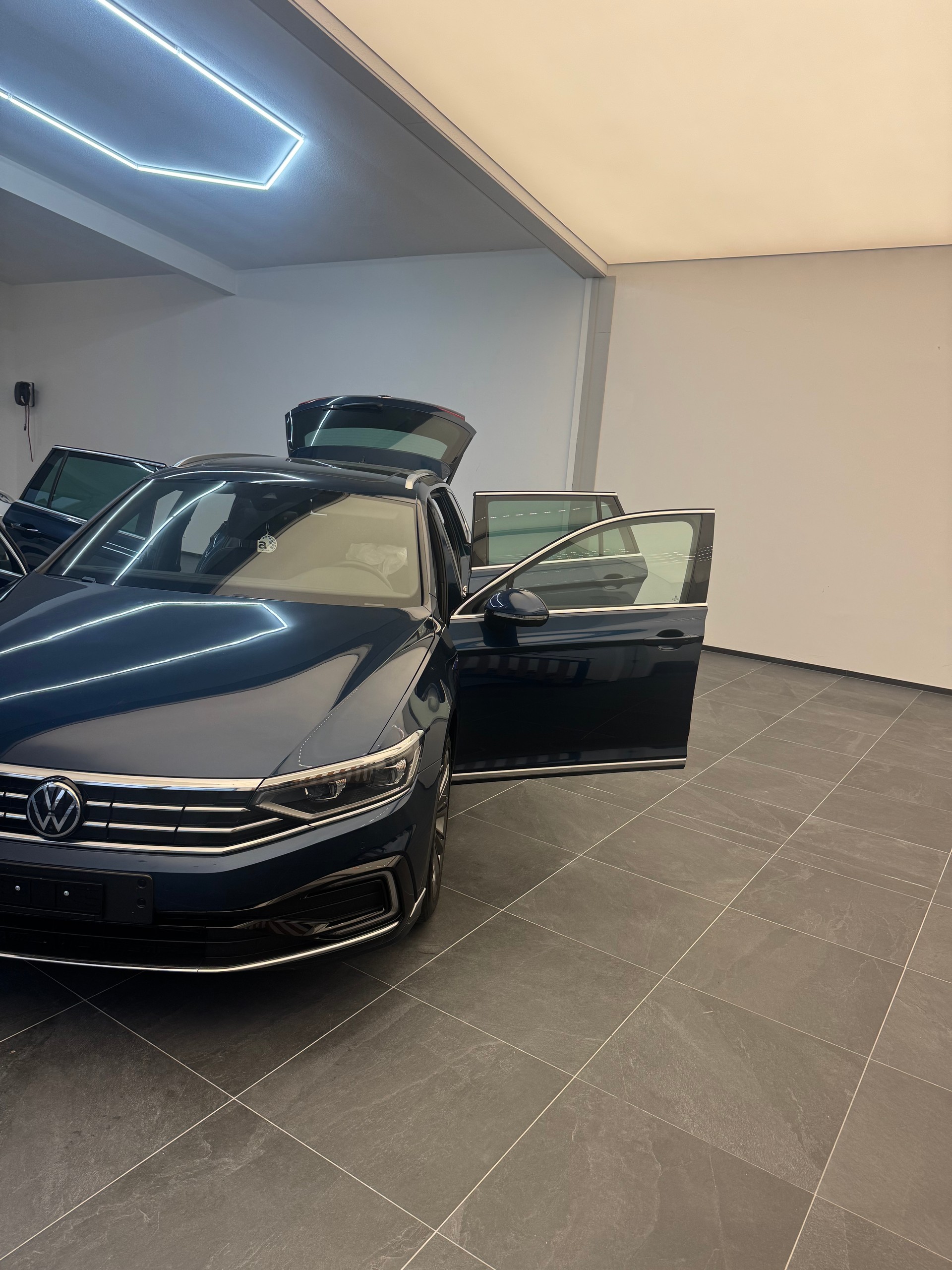 VW GTE-image-10