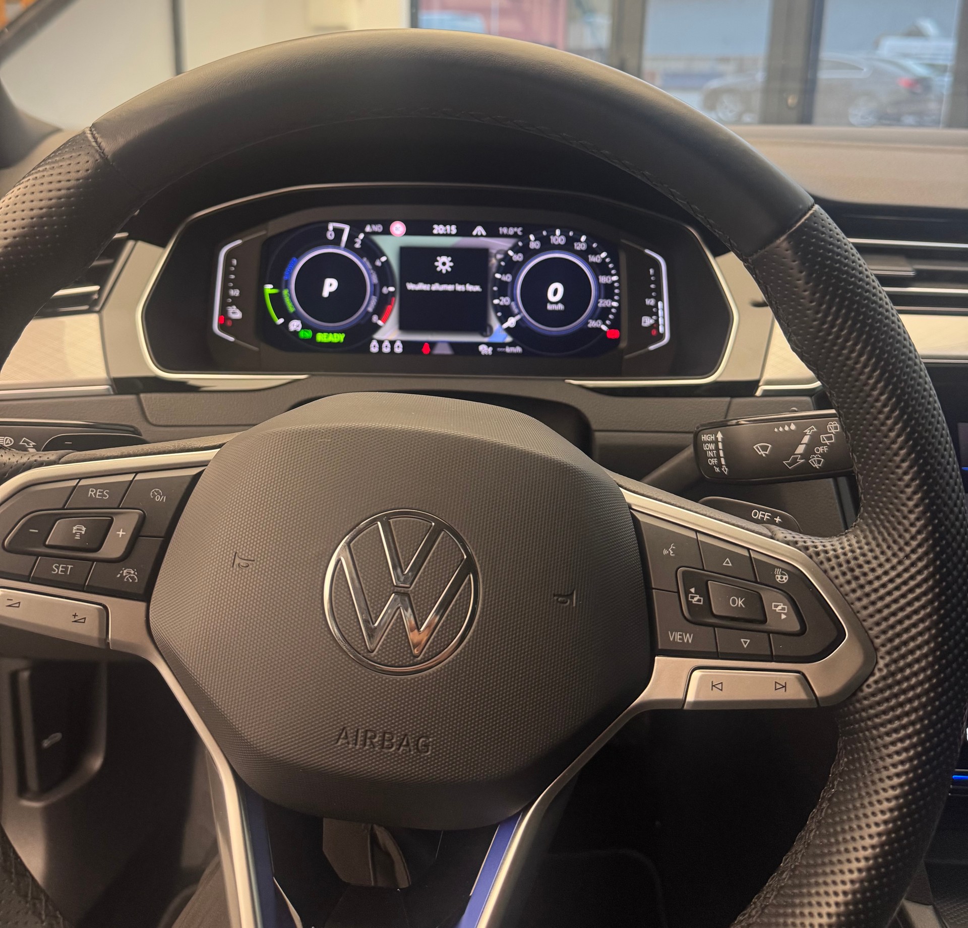 VW GTE-image-3