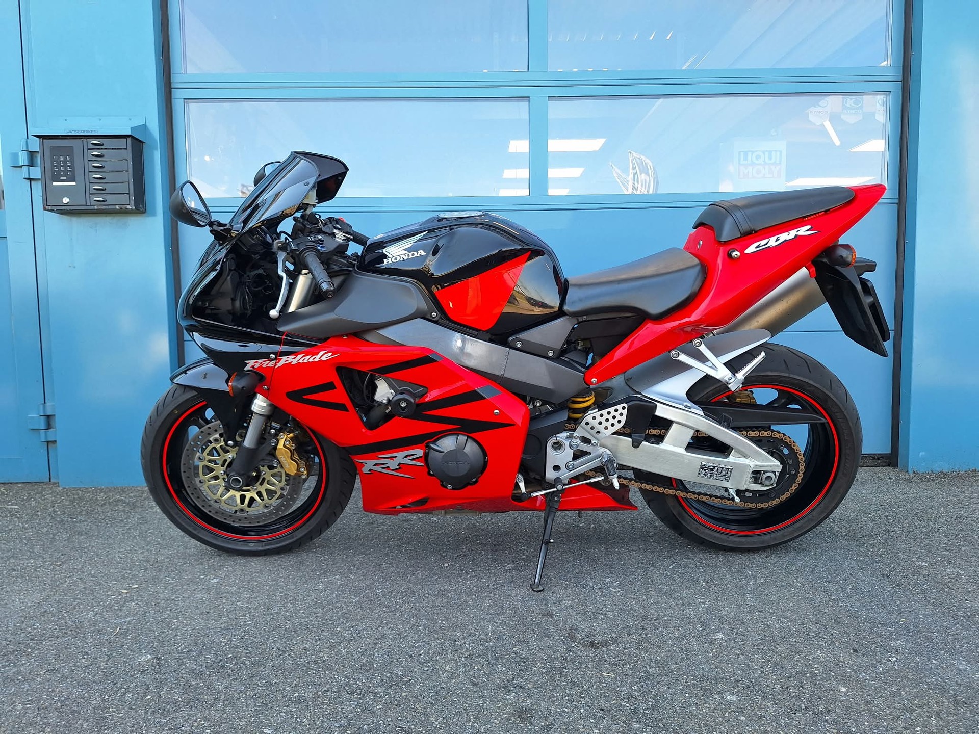 HONDA CBR 900 RR Fireblade FI-image-1