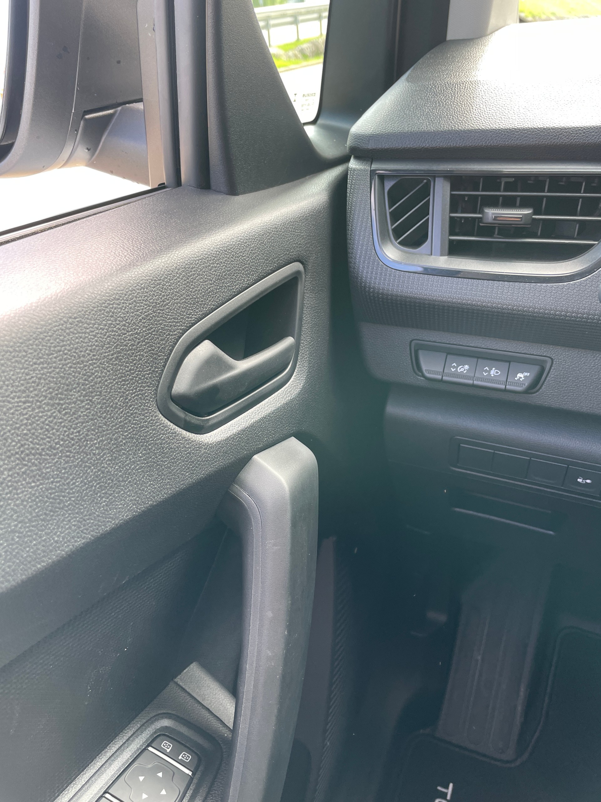 NISSAN Townstar EV45 kWh 22kW L2 Acenta-image-14