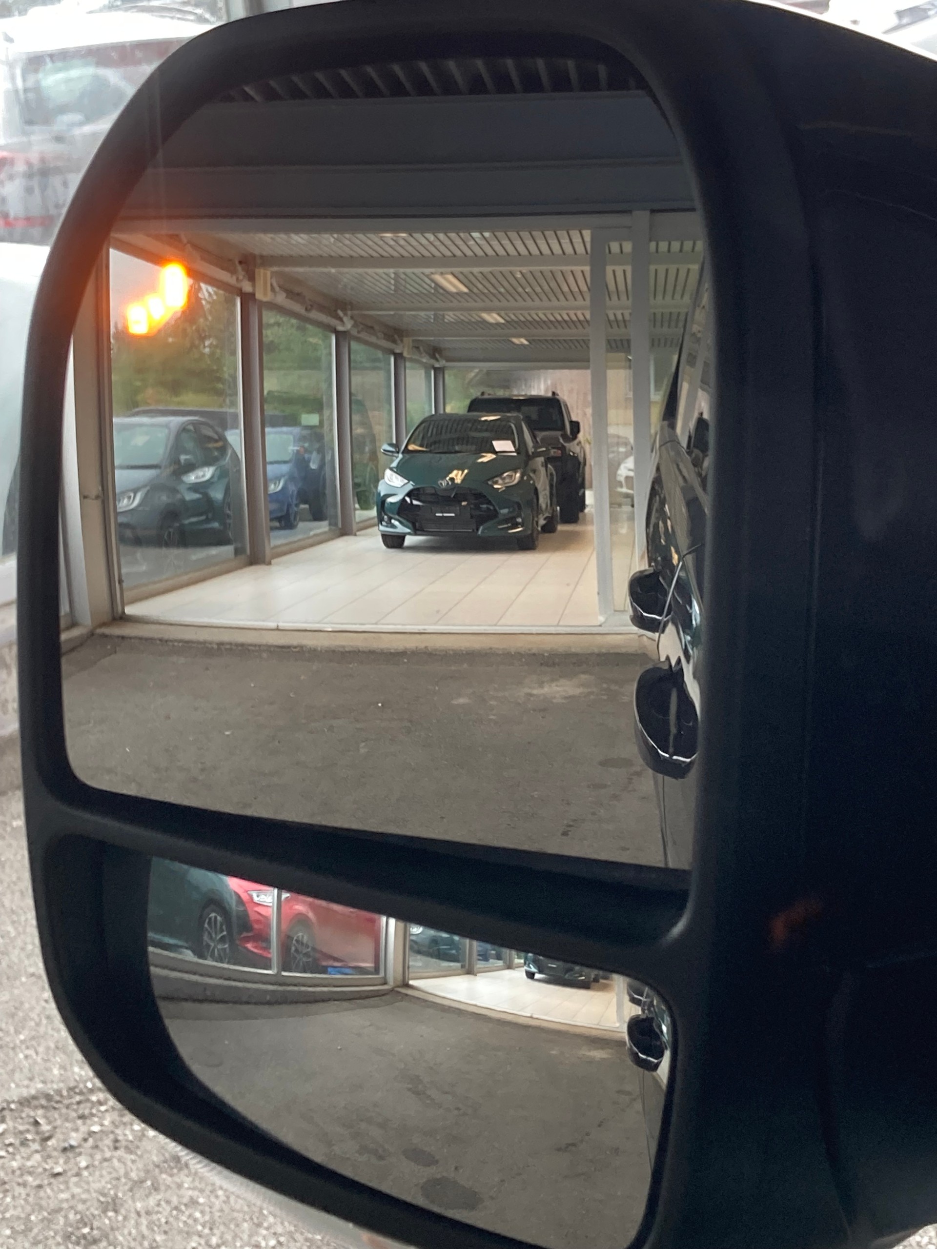 FORD Tourneo Bus 320 L1H1 TitaniumX Automat-image-12