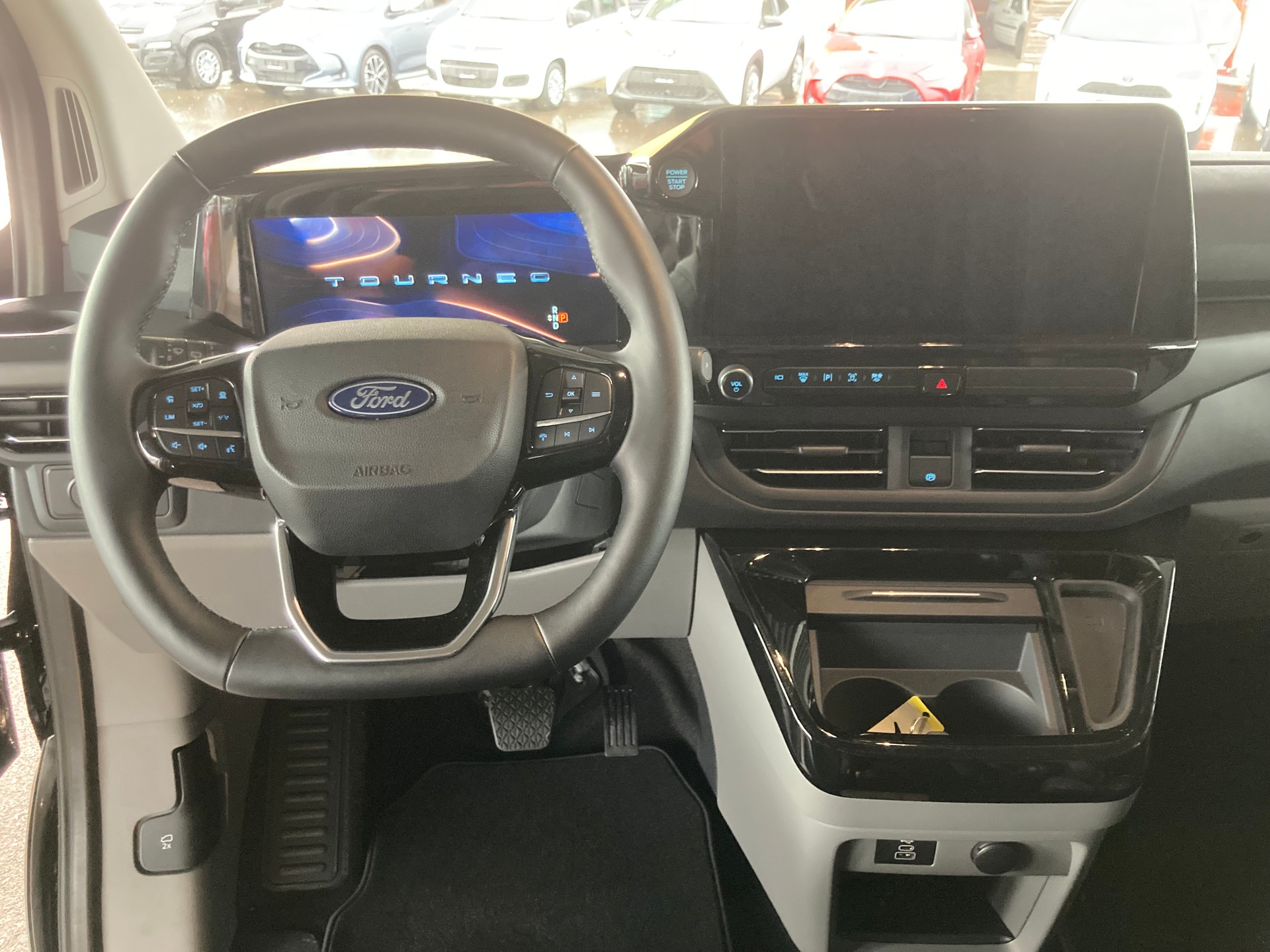FORD Tourneo Bus 320 L1H1 TitaniumX Automat-image-8