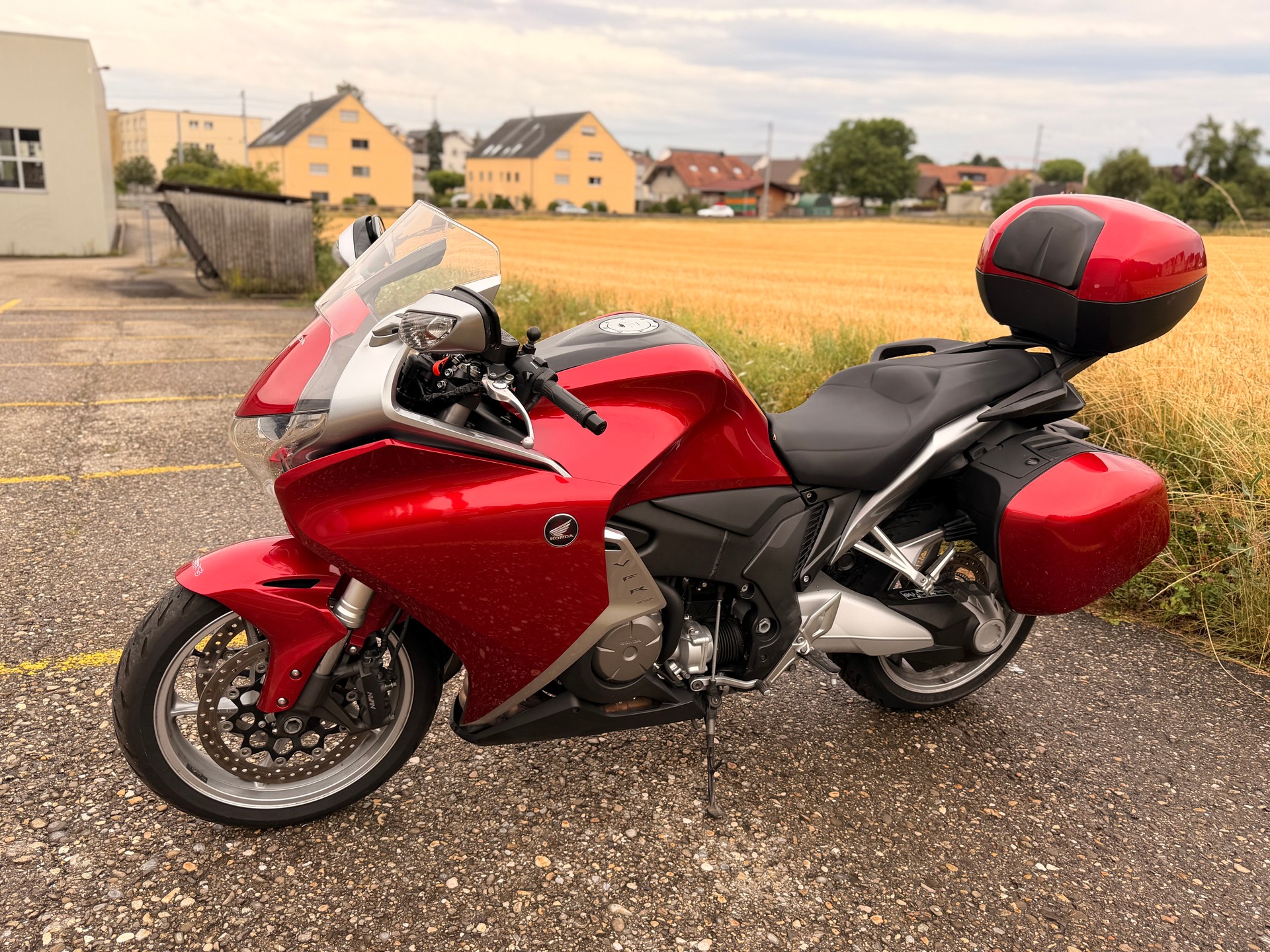 HONDA VFR 1200 FA-image-1