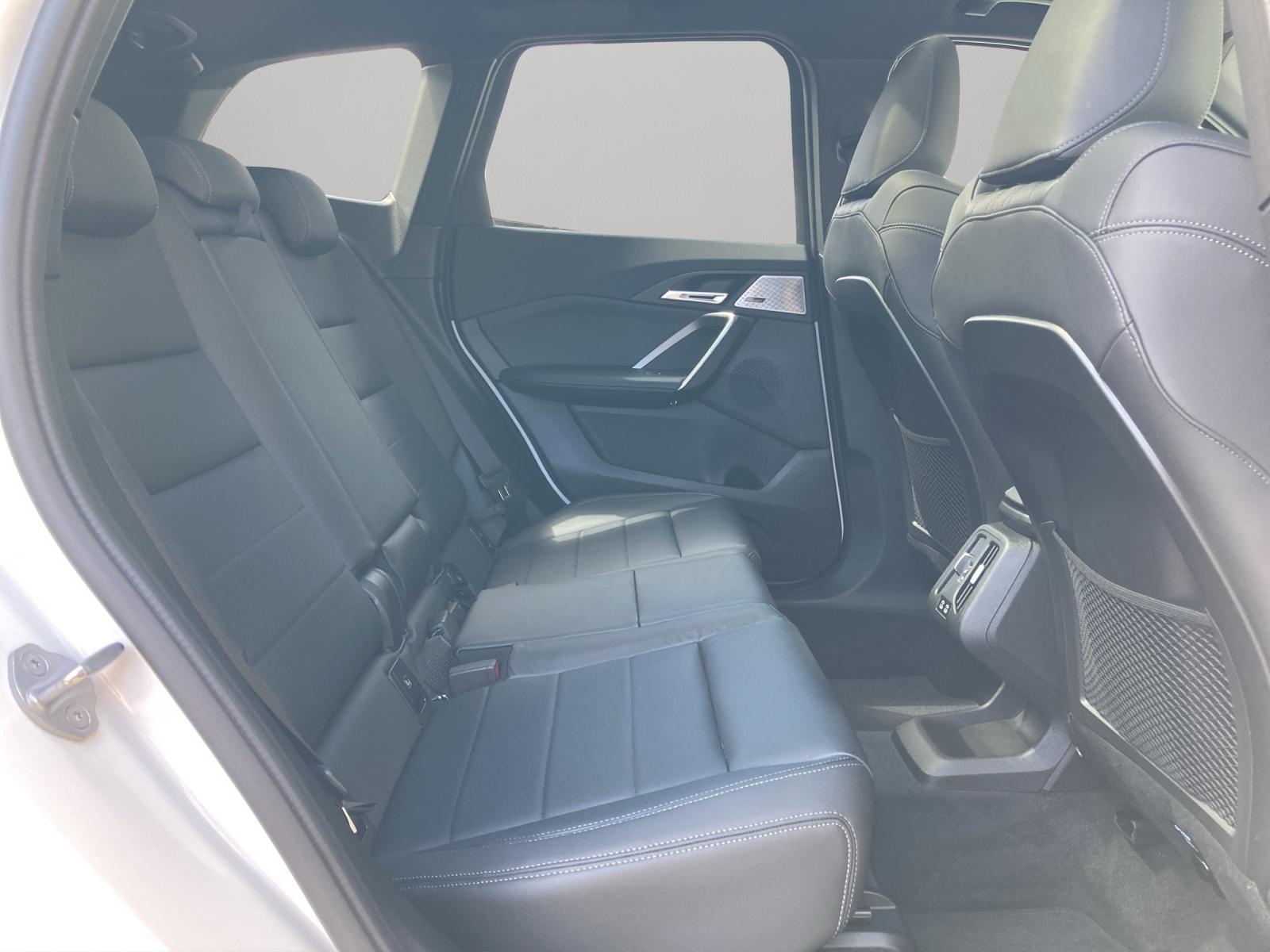 BMW X1 23i xDrive paddles-image-11