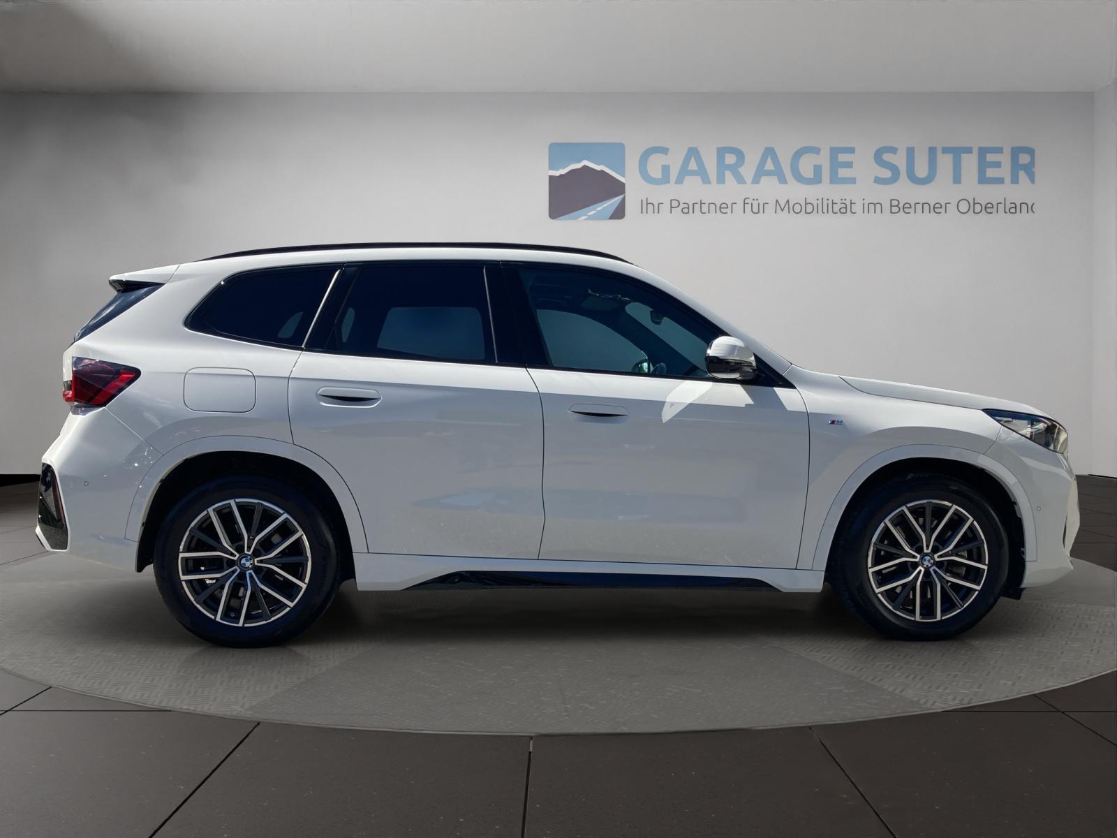 BMW X1 23i xDrive paddles-image-5