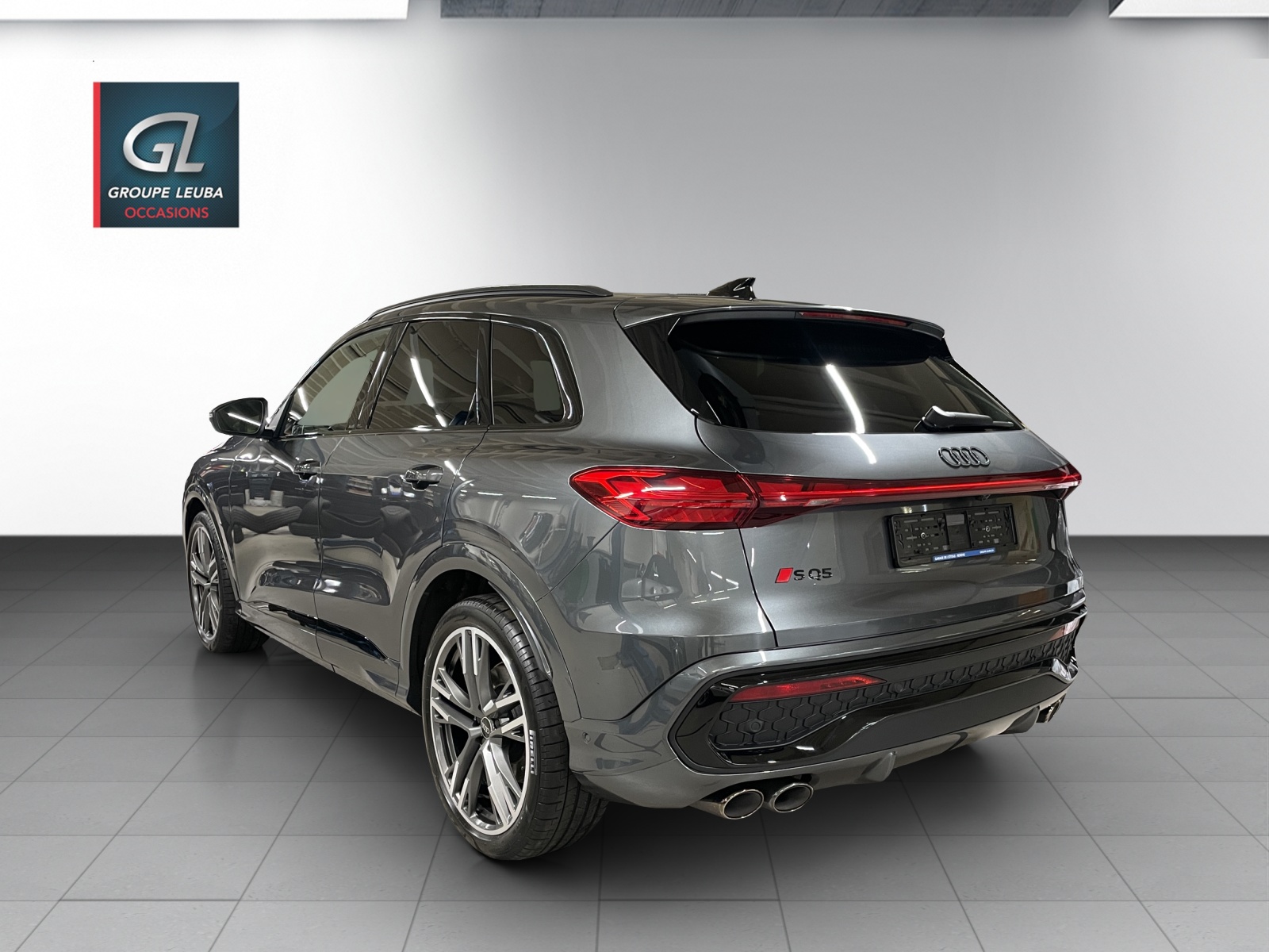 AUDI SQ5 TFSI quattro S-tronic-showroom-element-3