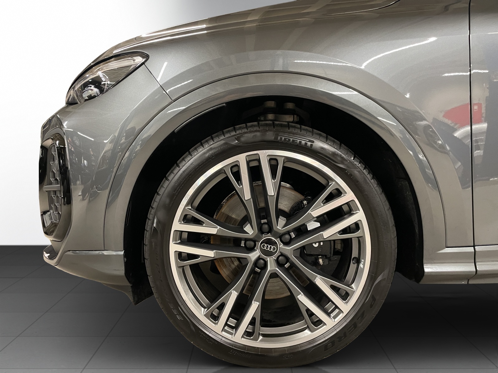 AUDI SQ5 TFSI quattro S-tronic-image-6
