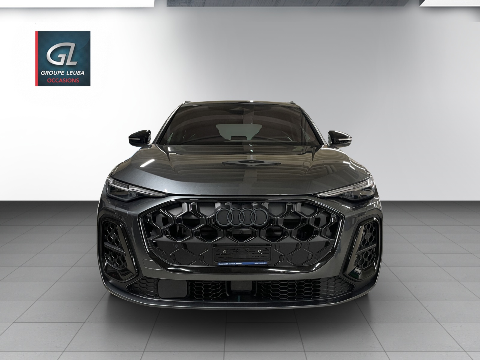 AUDI SQ5 TFSI quattro S-tronic-showroom-element-1