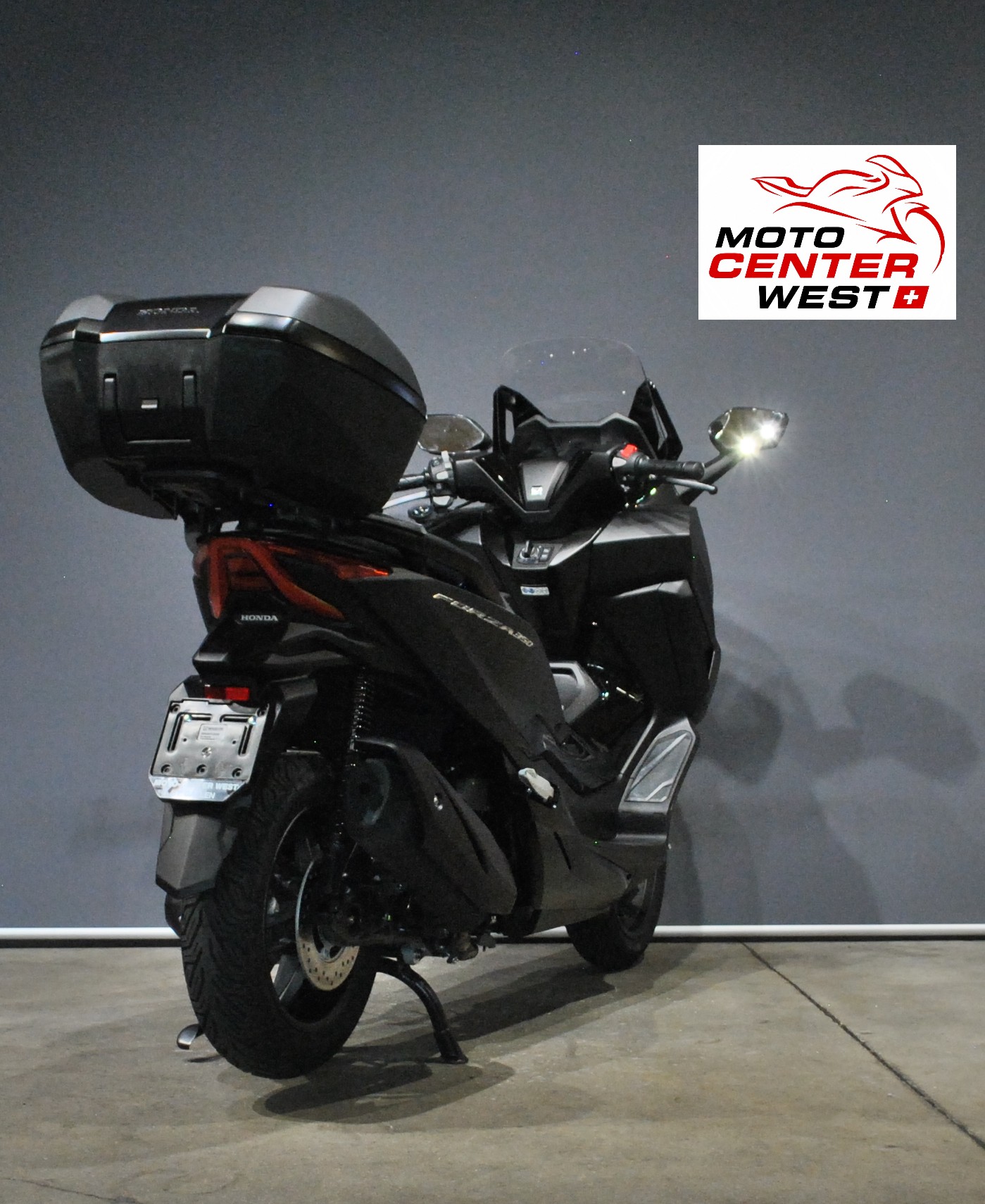 HONDA NSS 350 Smart Top Box-image-4