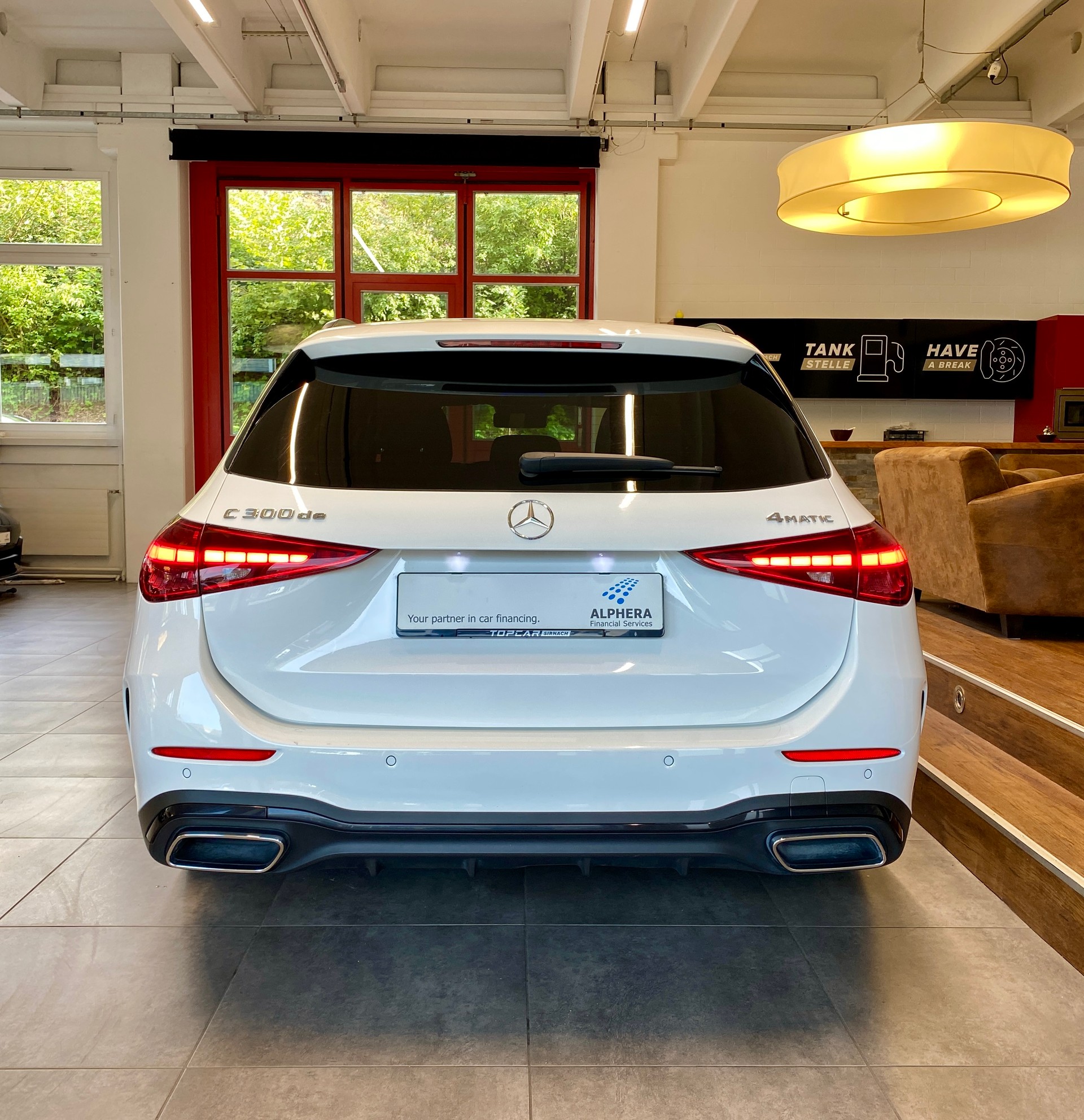MERCEDES-BENZ C 300de T 4Matic AMG LINE-image-5